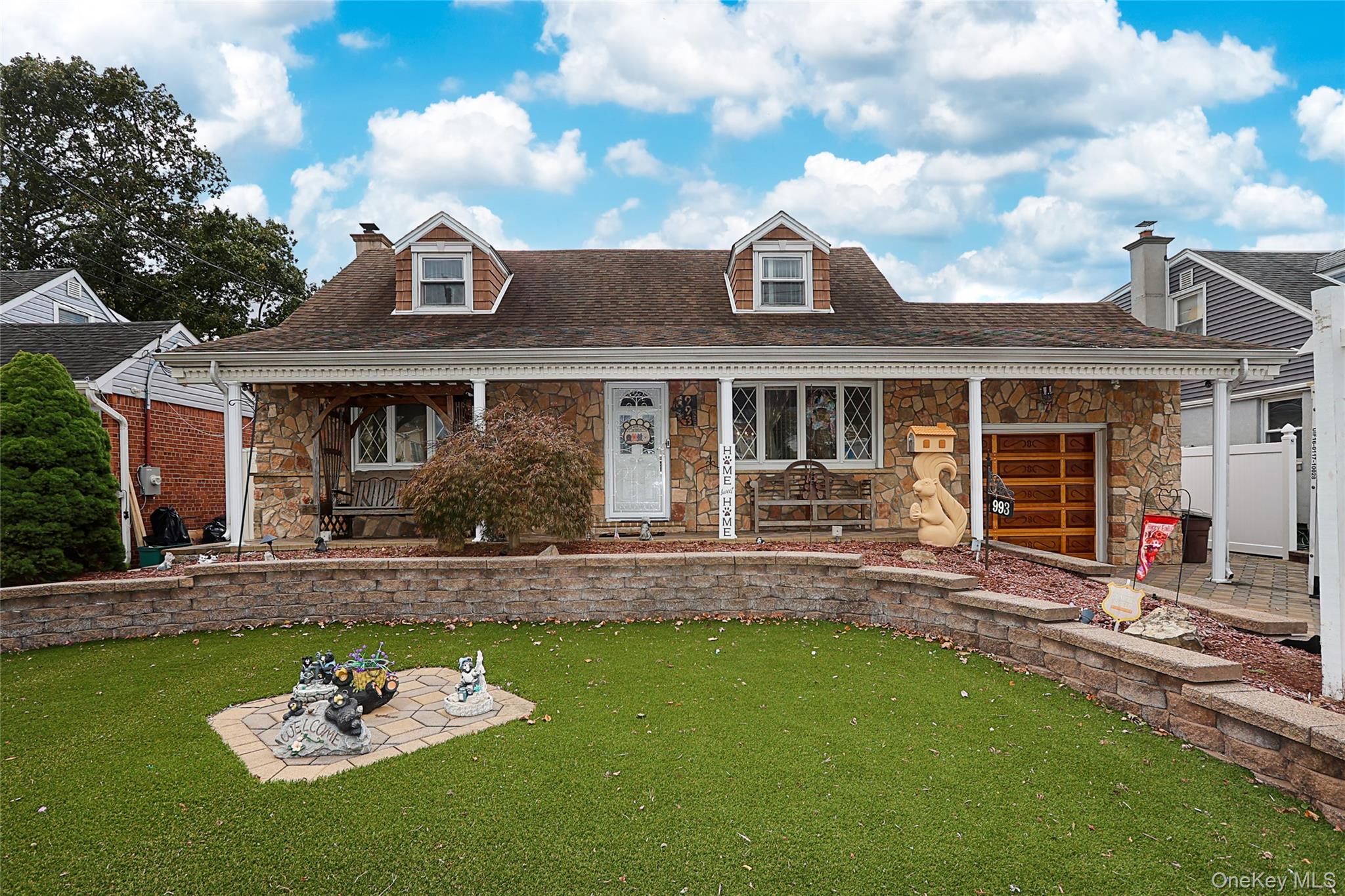 993 Ferngate Drive, Franklin Square, NY 11010