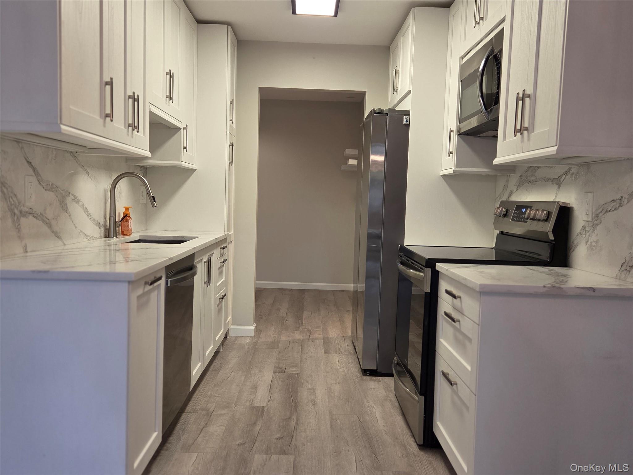 189 Sierra Vista Lane, Valley Cottage, NY 10989