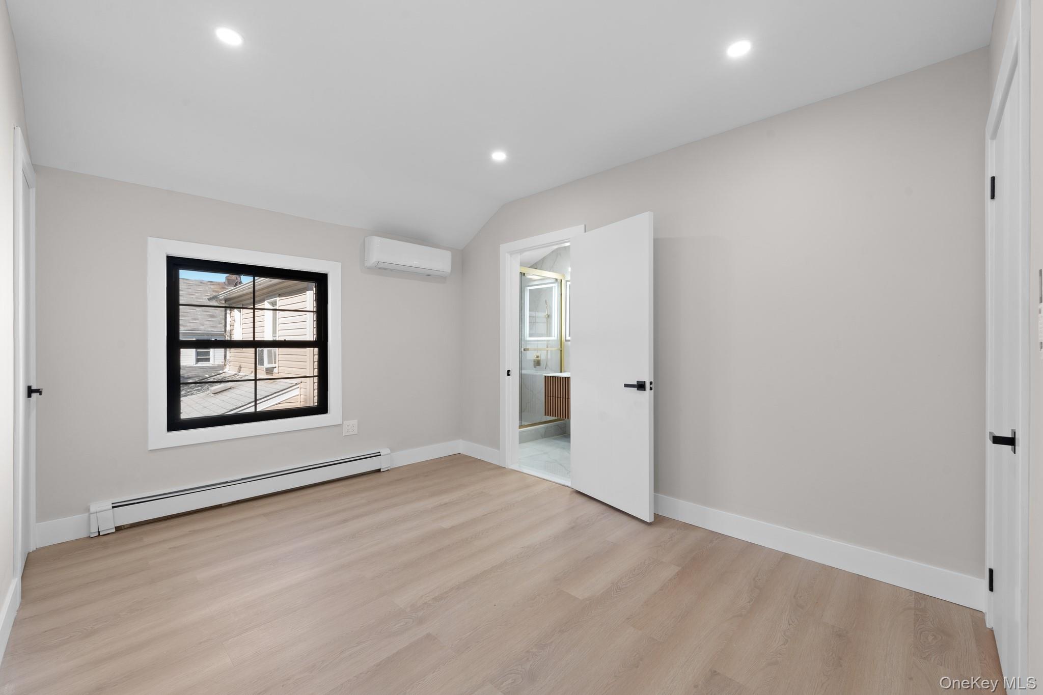 11516 199th Street, Saint Albans, NY 11412