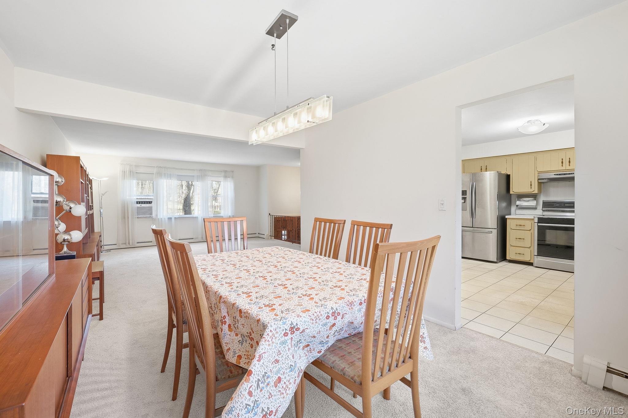 42 Bayberry Hill Road, Mahopac, NY 10541