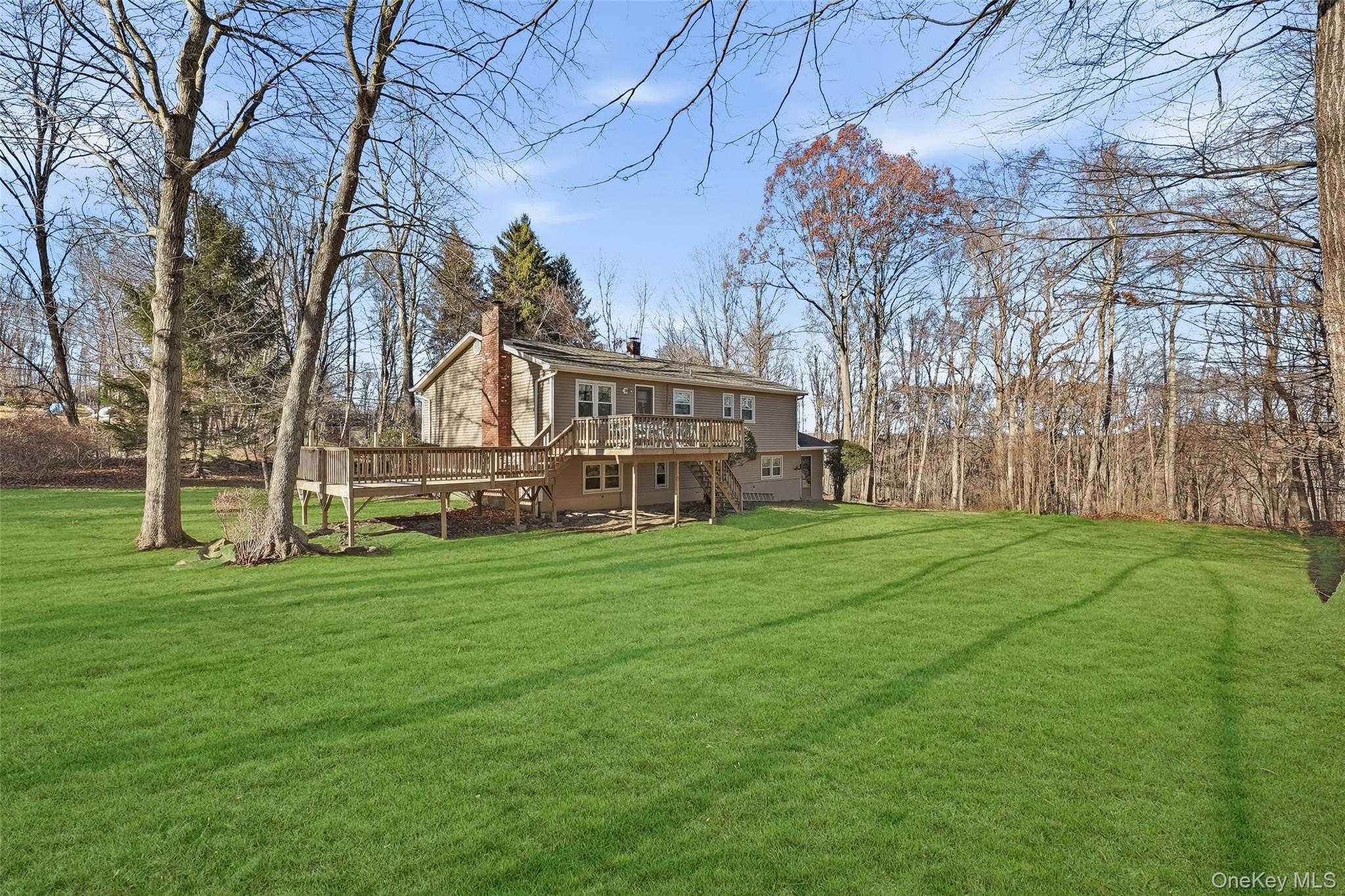 42 Bayberry Hill Road, Mahopac, NY 10541