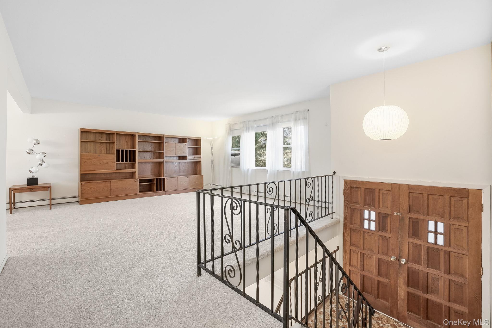 42 Bayberry Hill Road, Mahopac, NY 10541