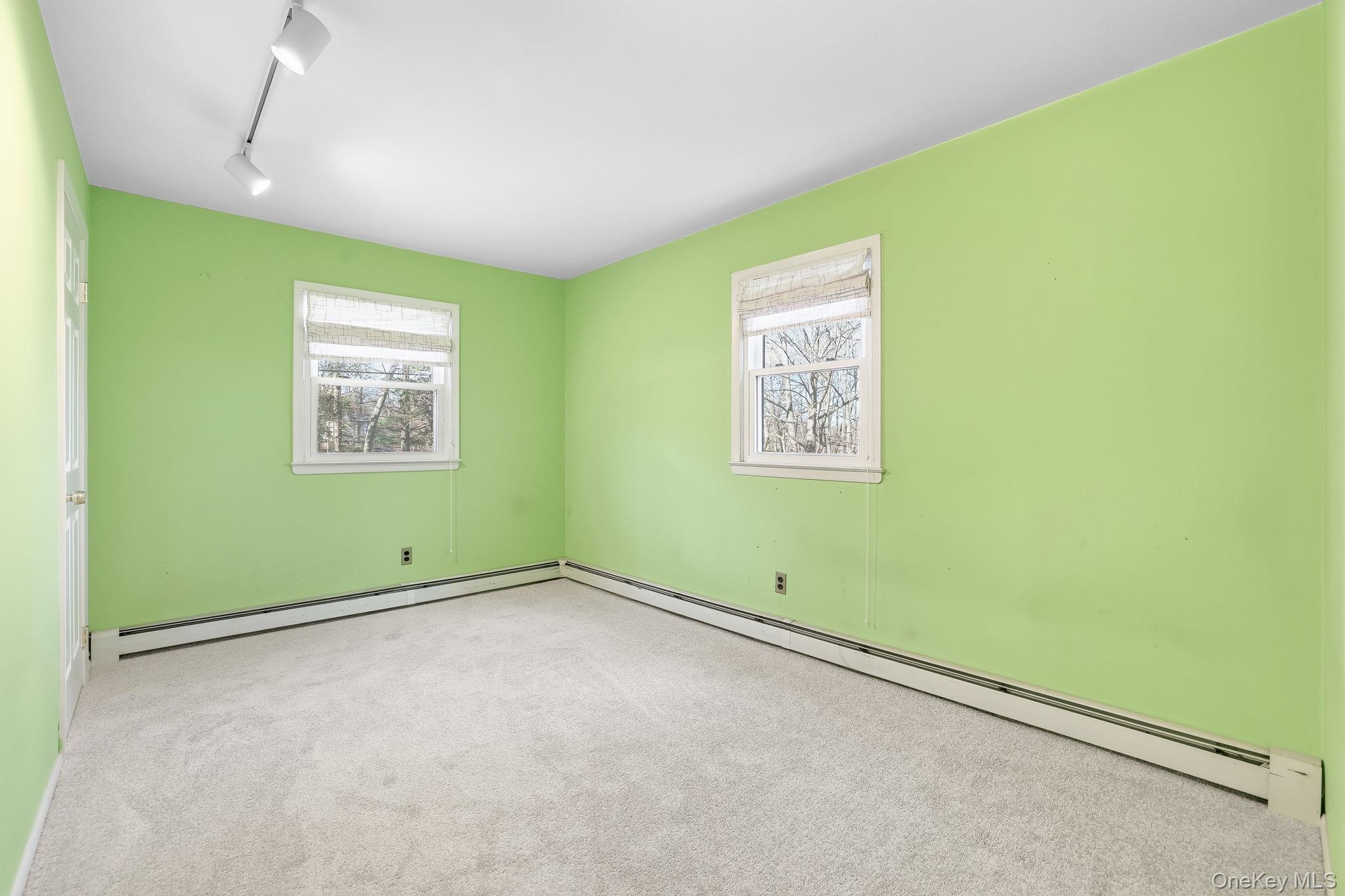 42 Bayberry Hill Road, Mahopac, NY 10541