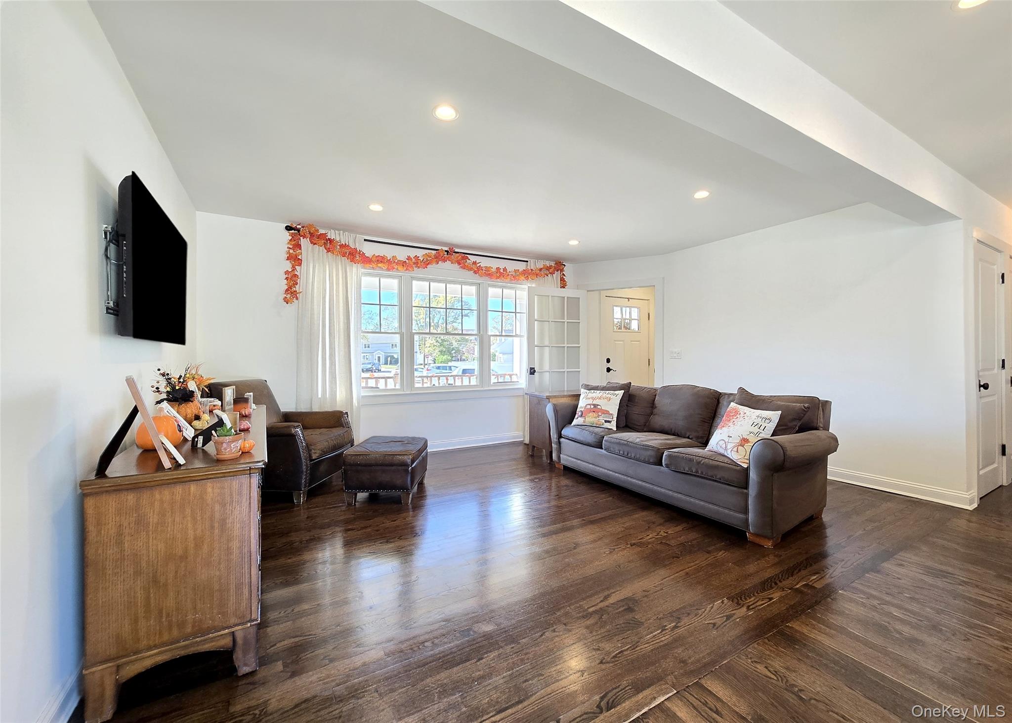 3067 Xavier Court, Oceanside, NY 11572