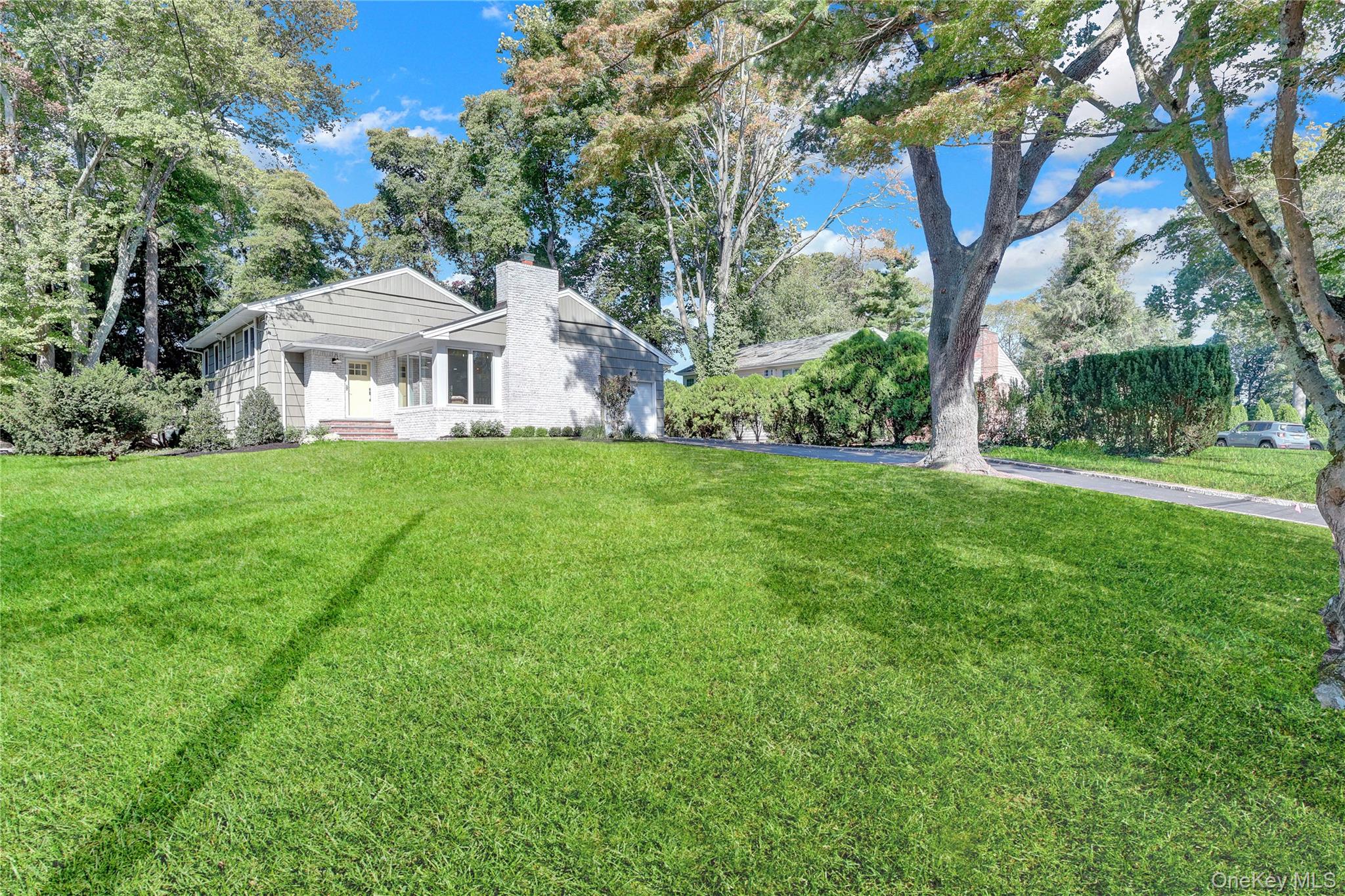 19 Millford Drive, Locust Valley, NY 11560