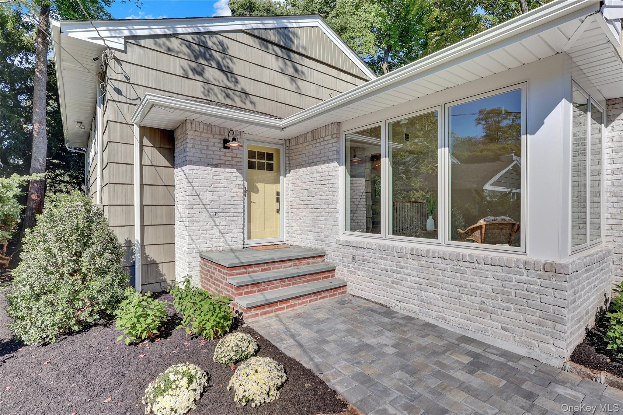 19 Millford Drive, Locust Valley, NY 11560