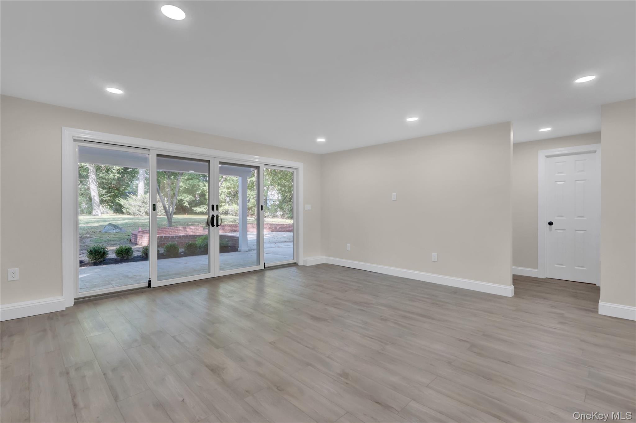 19 Millford Drive, Locust Valley, NY 11560