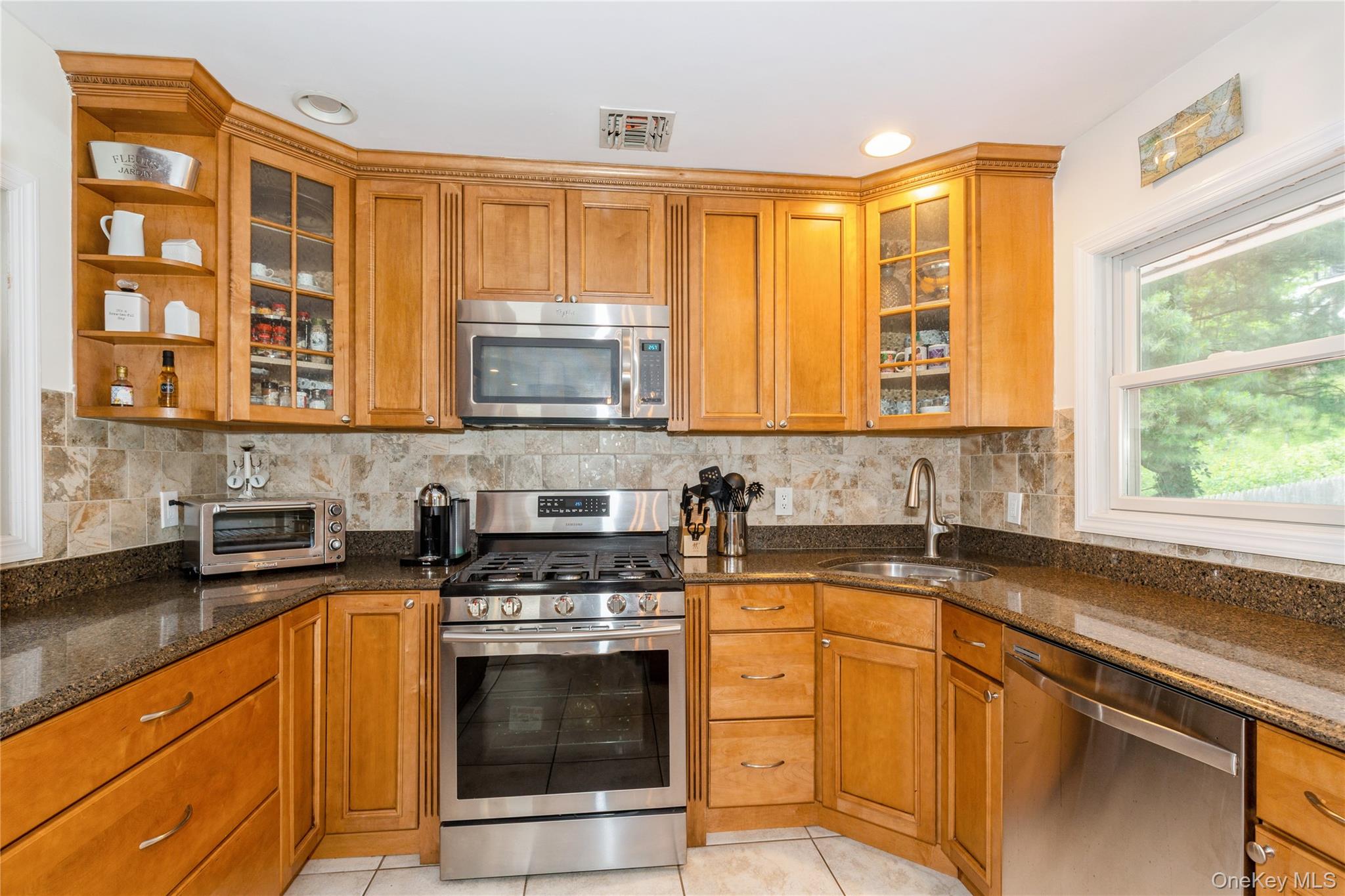 77 Abbott Drive, Halesite, NY 11743