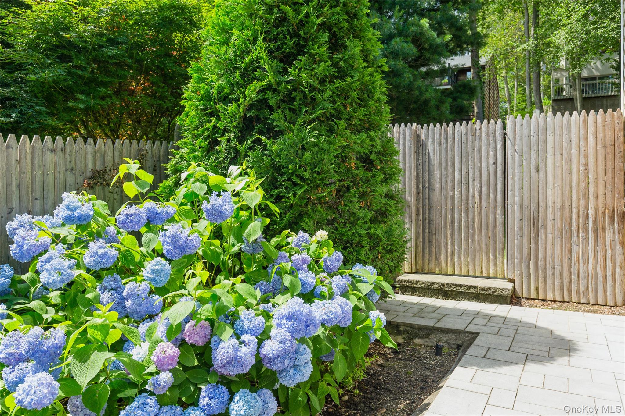 77 Abbott Drive, Halesite, NY 11743