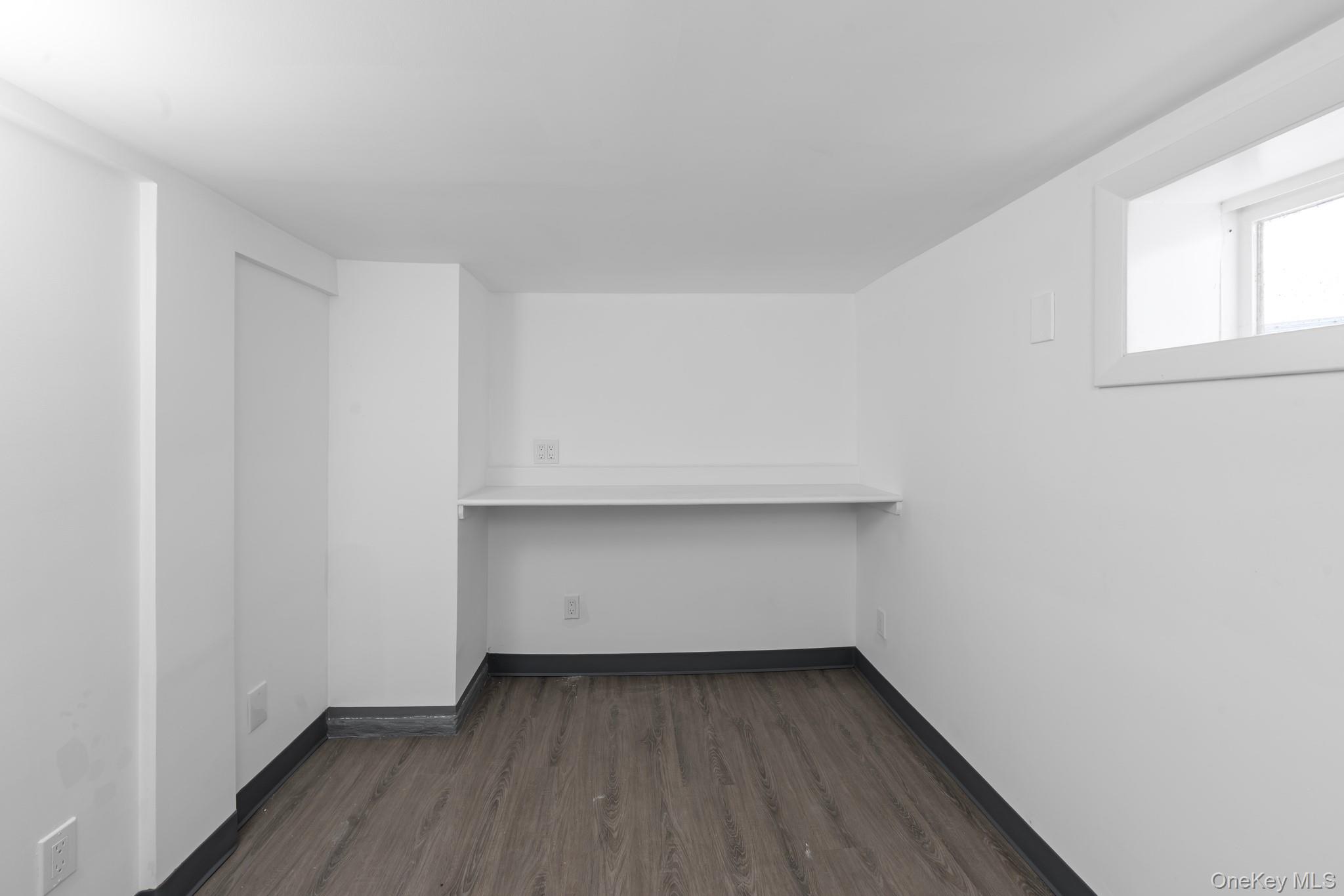 36 N Perkins Avenue, Elmsford, NY 10523