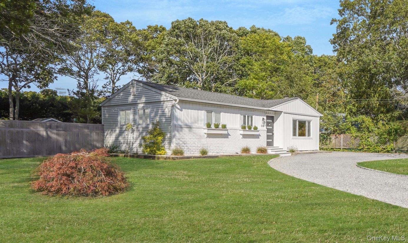 138 W Tiana Road, Hampton Bays, NY 11946