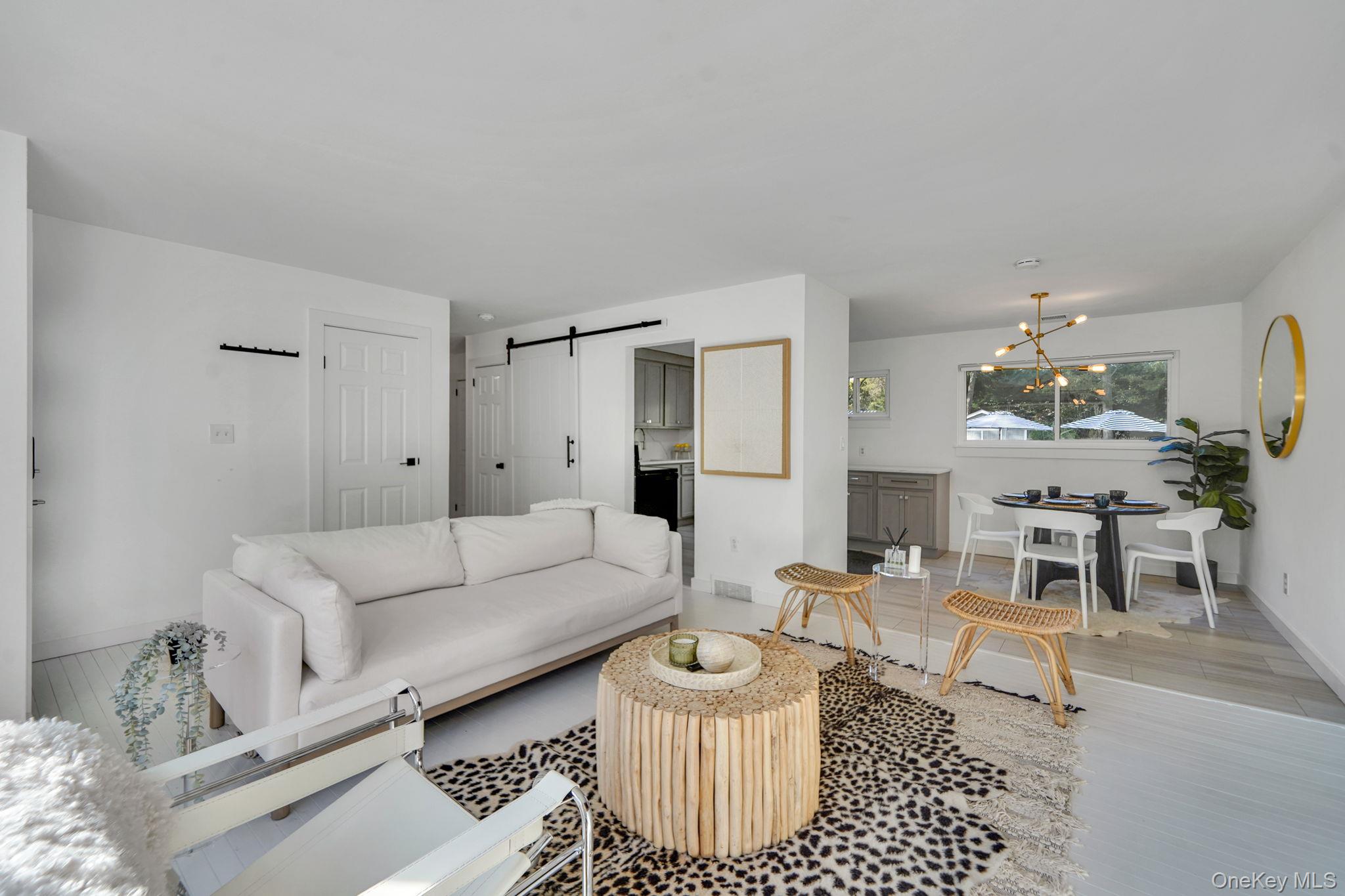 138 W Tiana Road, Hampton Bays, NY 11946