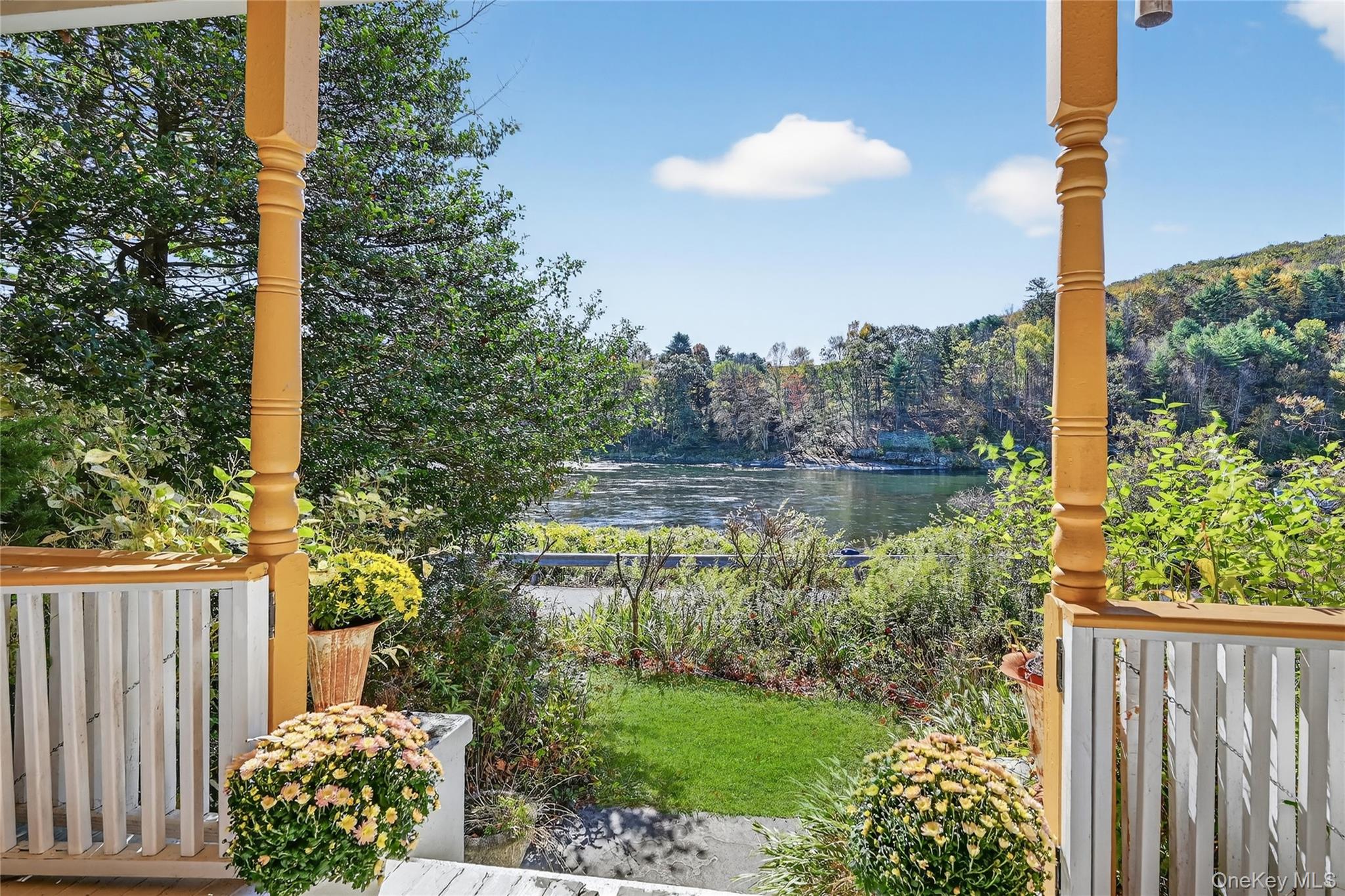 48 River Road, Barryville, NY 12719