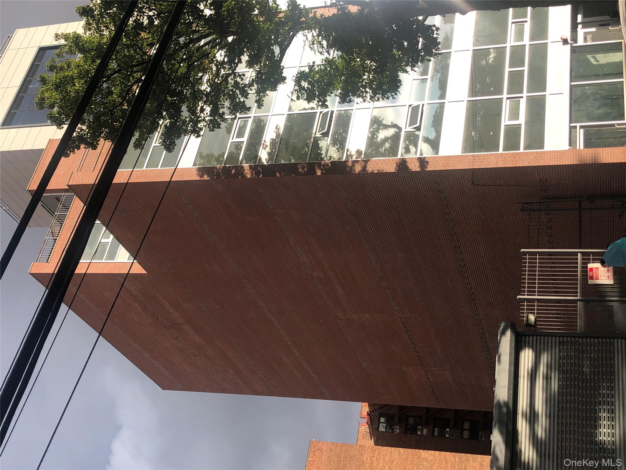 13324 41st Road, Flushing, NY 11355