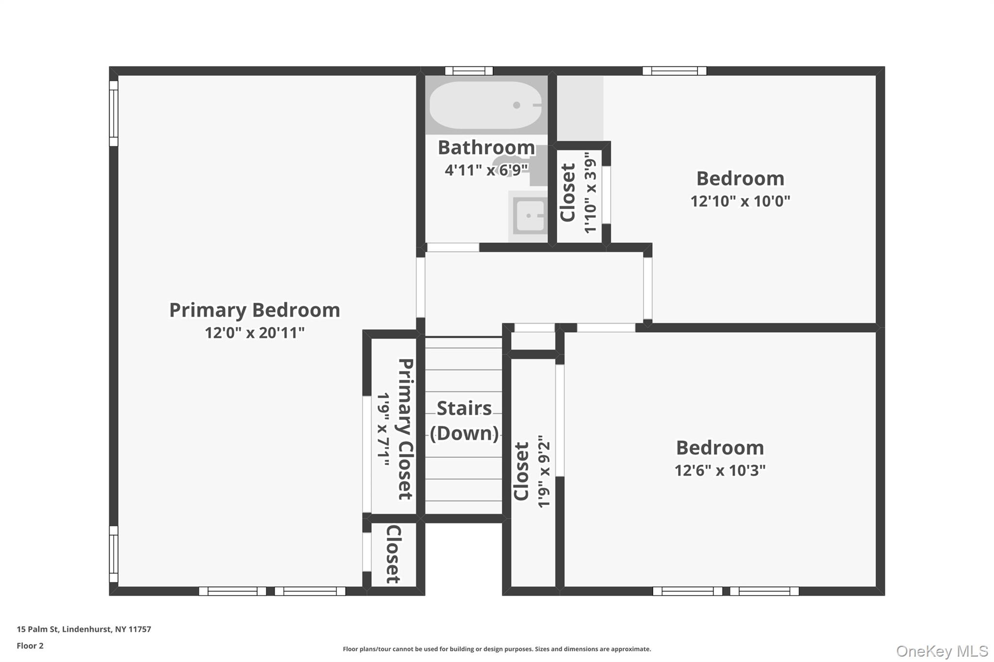 15 Palm Street, Lindenhurst, NY 11757