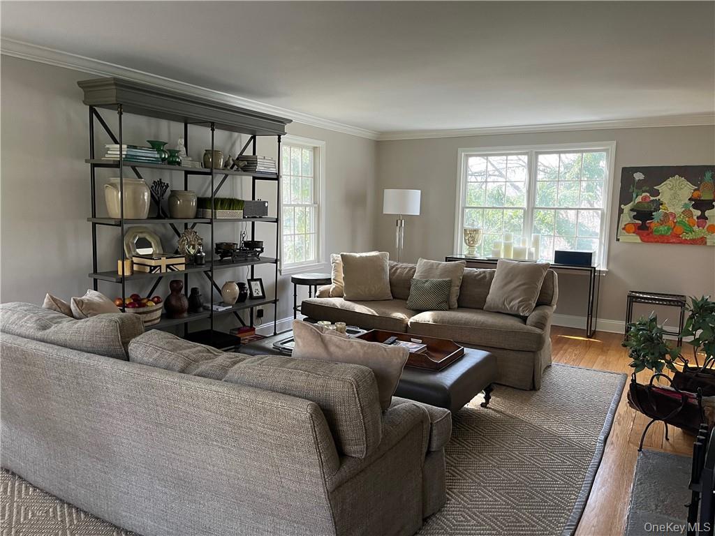 49 Commodore Road, Chappaqua, NY 10514