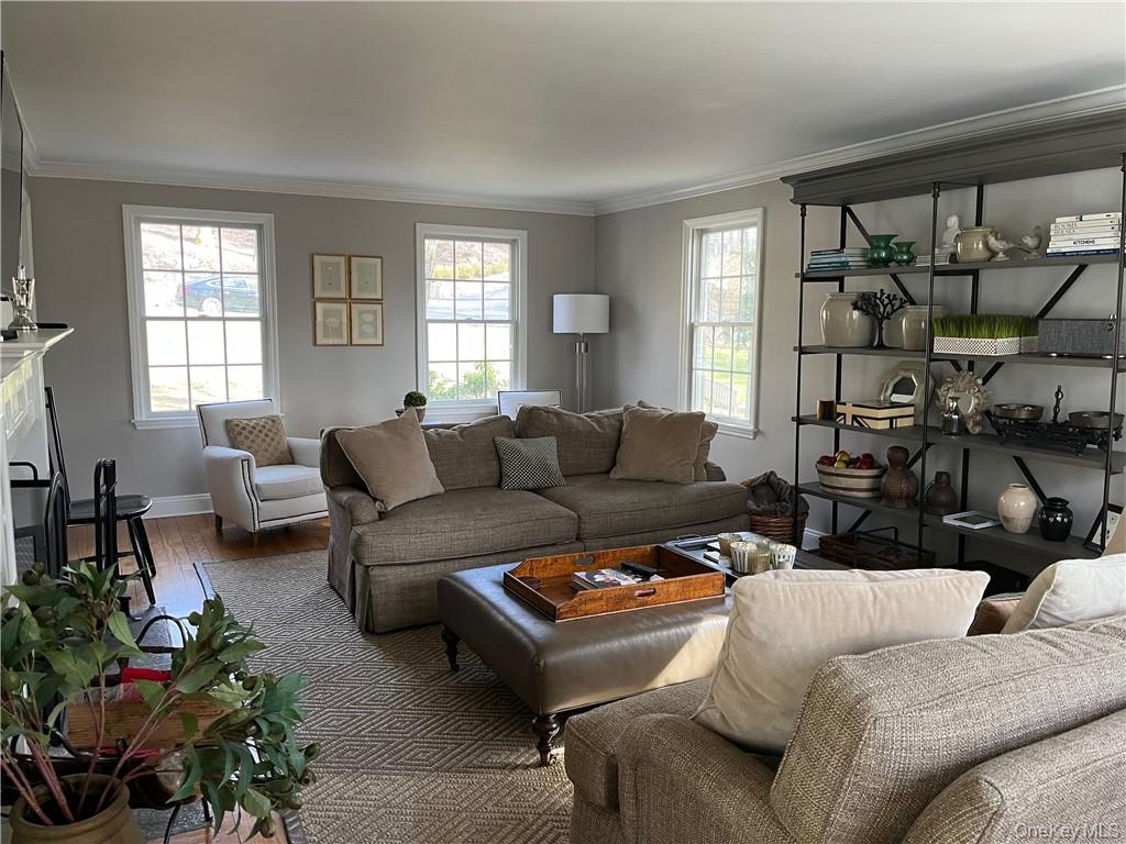 49 Commodore Road, Chappaqua, NY 10514