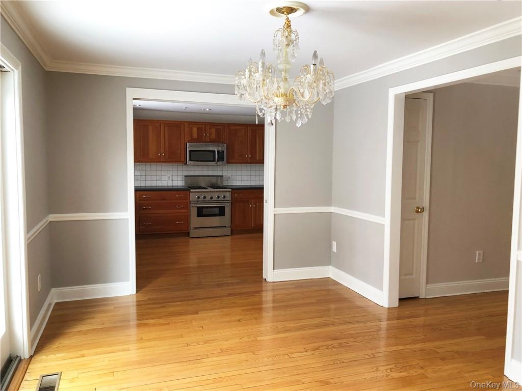 49 Commodore Road, Chappaqua, NY 10514