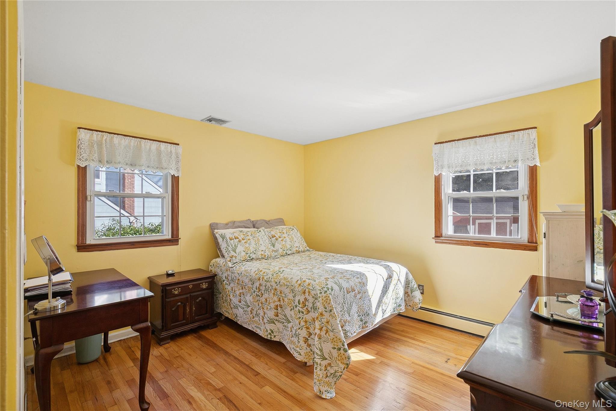 94 Mobrey Lane, Smithtown, NY 11787