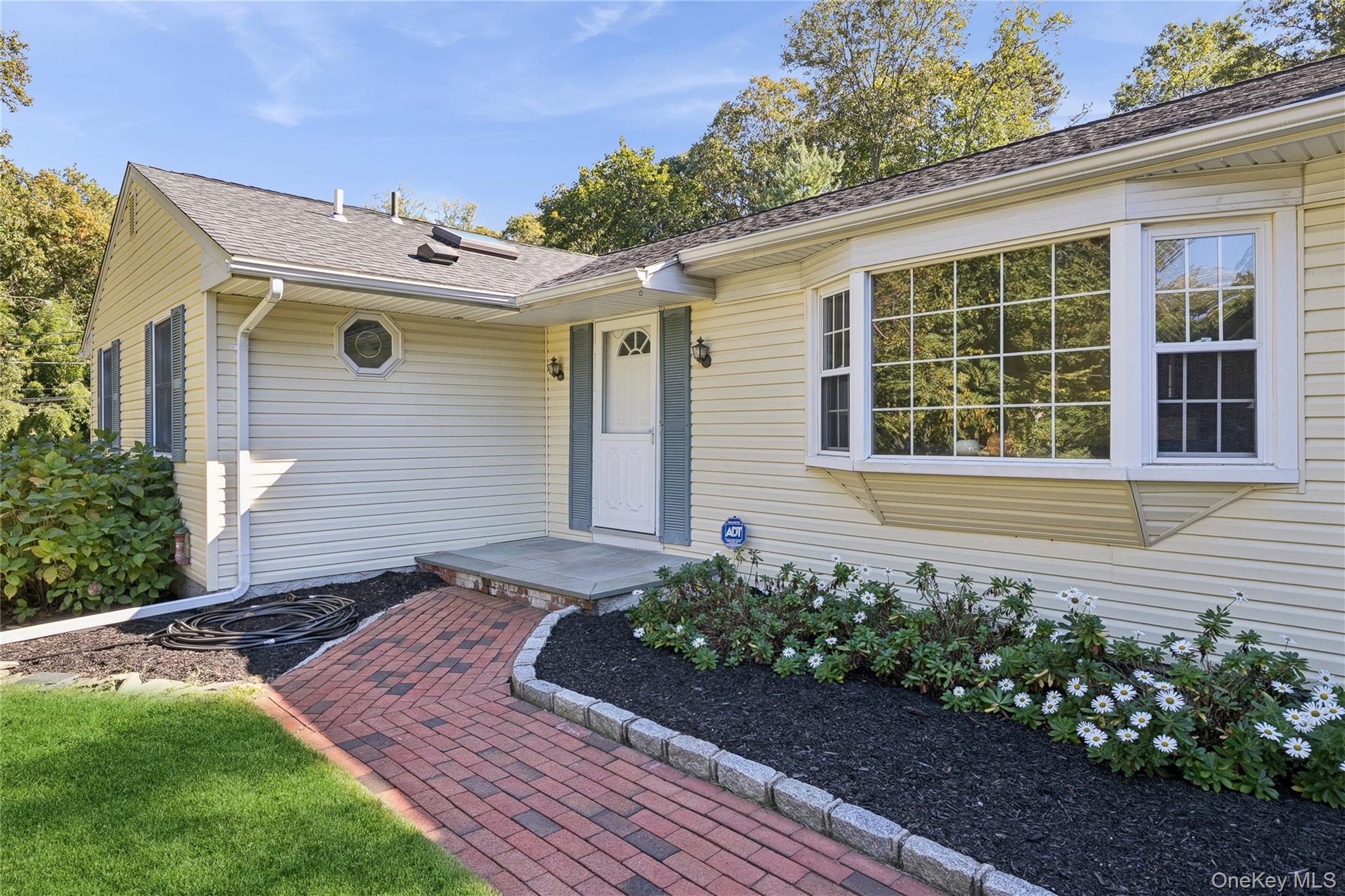 94 Mobrey Lane, Smithtown, NY 11787