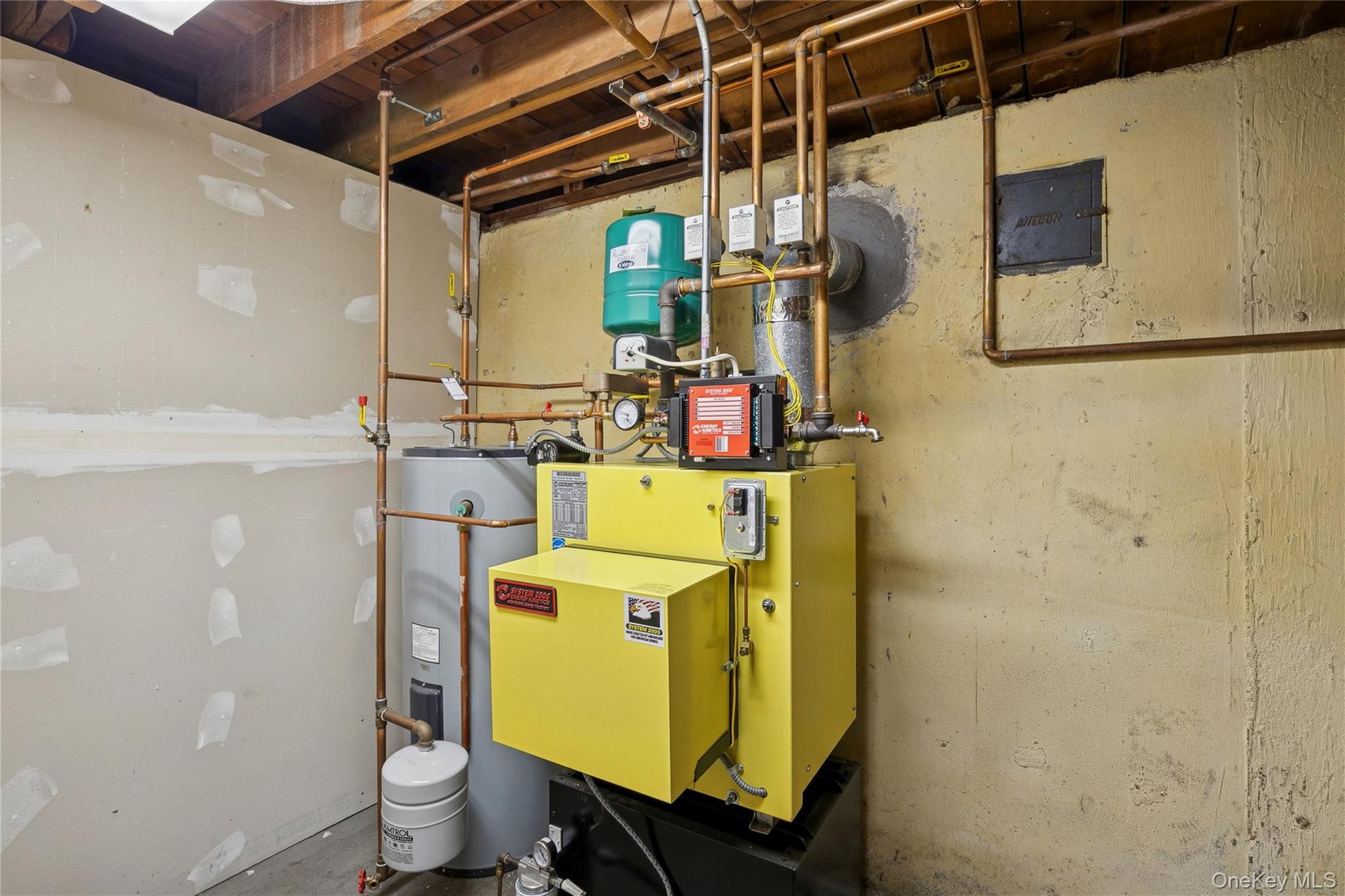 94 Mobrey Lane, Smithtown, NY 11787