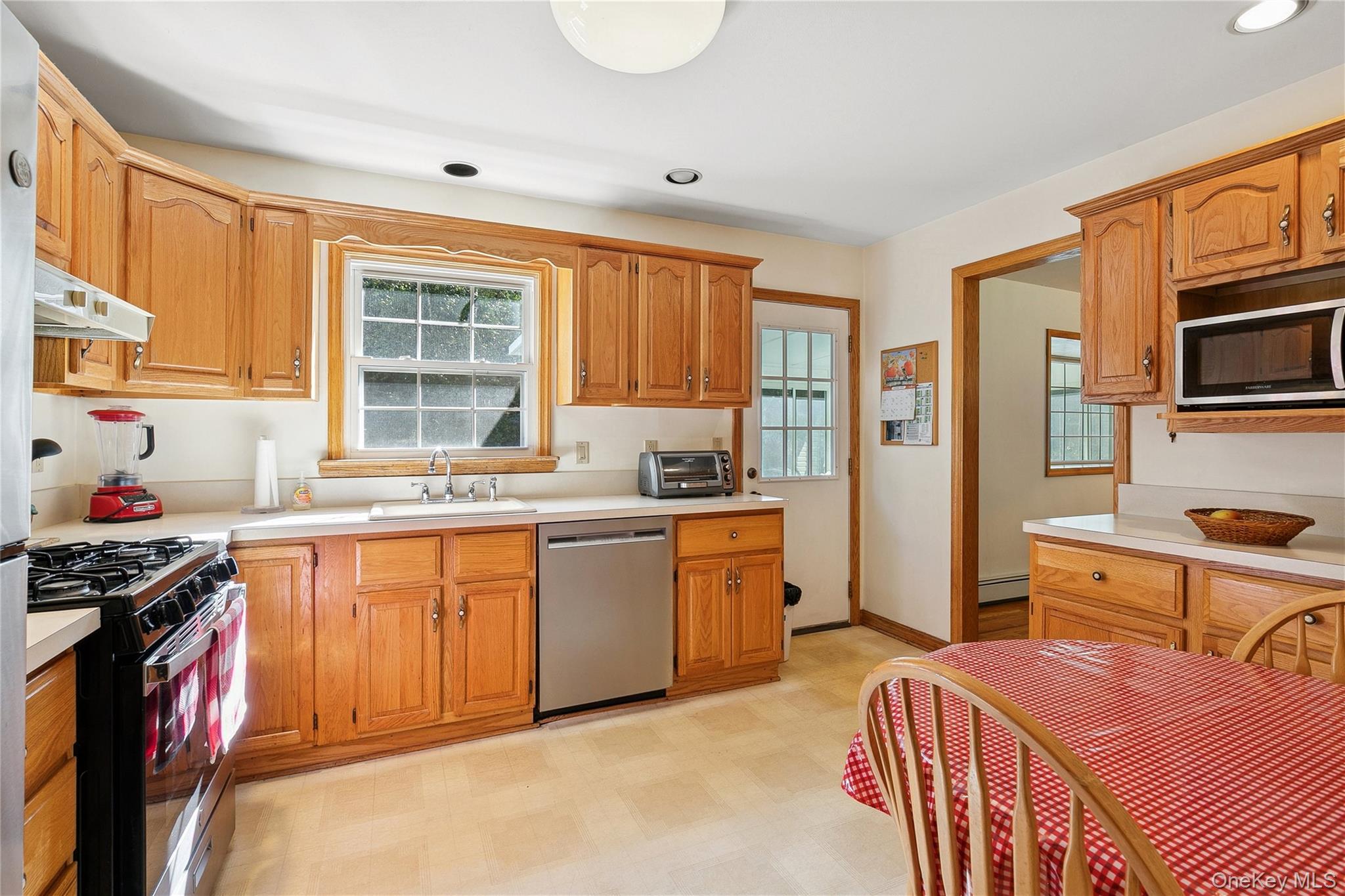 94 Mobrey Lane, Smithtown, NY 11787