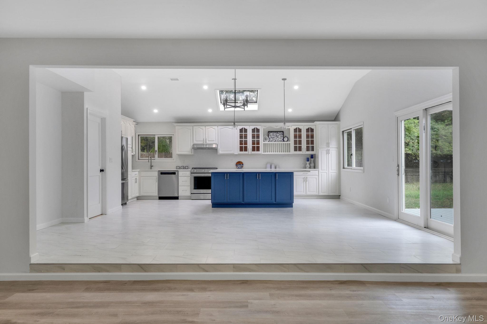 11 Wildwood Road, Ridge, NY 11961