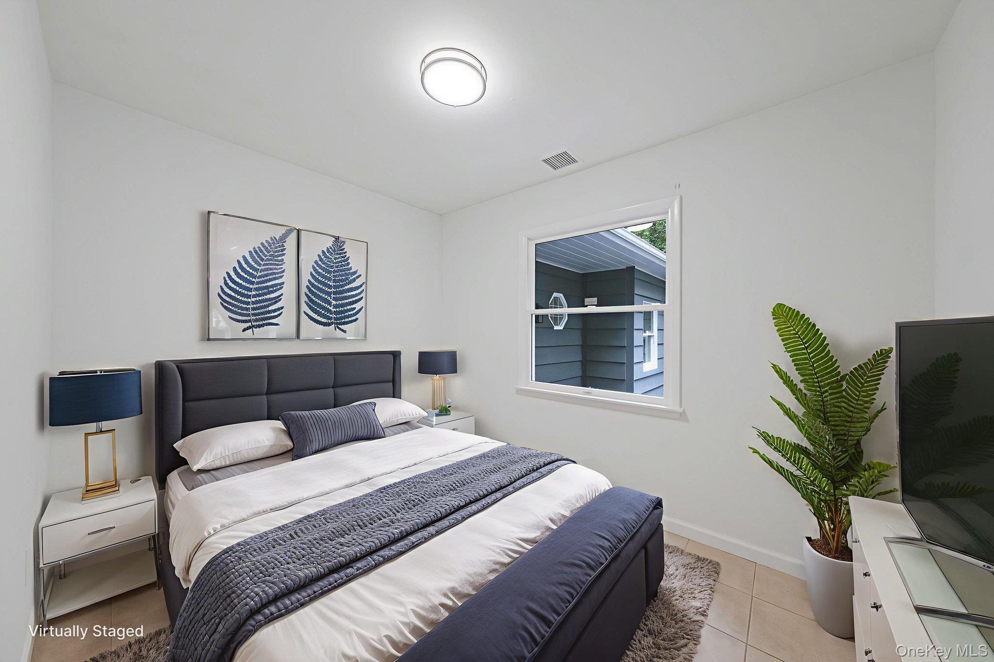 11 Wildwood Road, Ridge, NY 11961