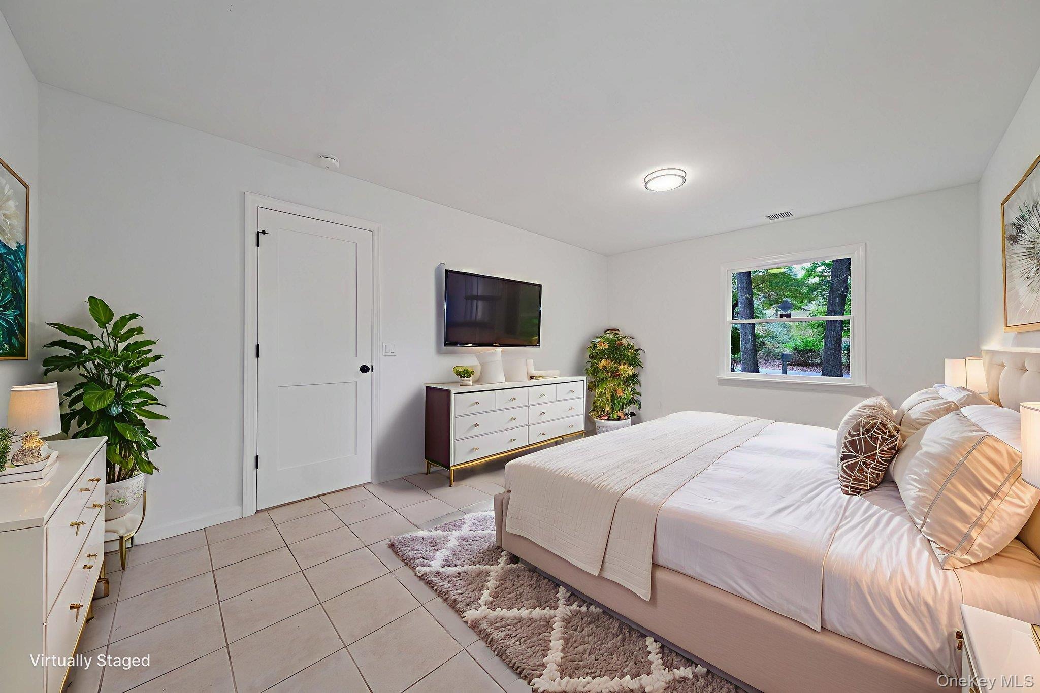 11 Wildwood Road, Ridge, NY 11961