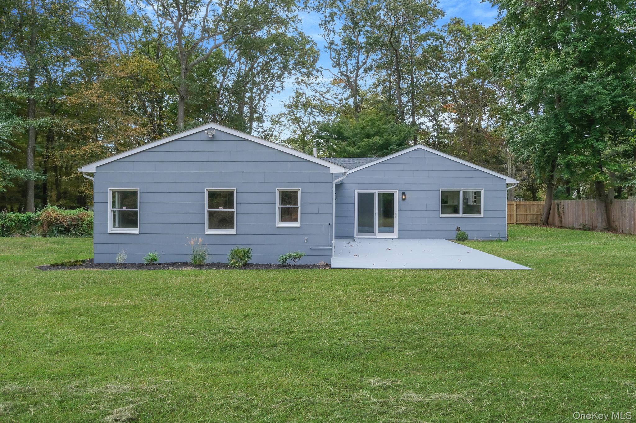 11 Wildwood Road, Ridge, NY 11961