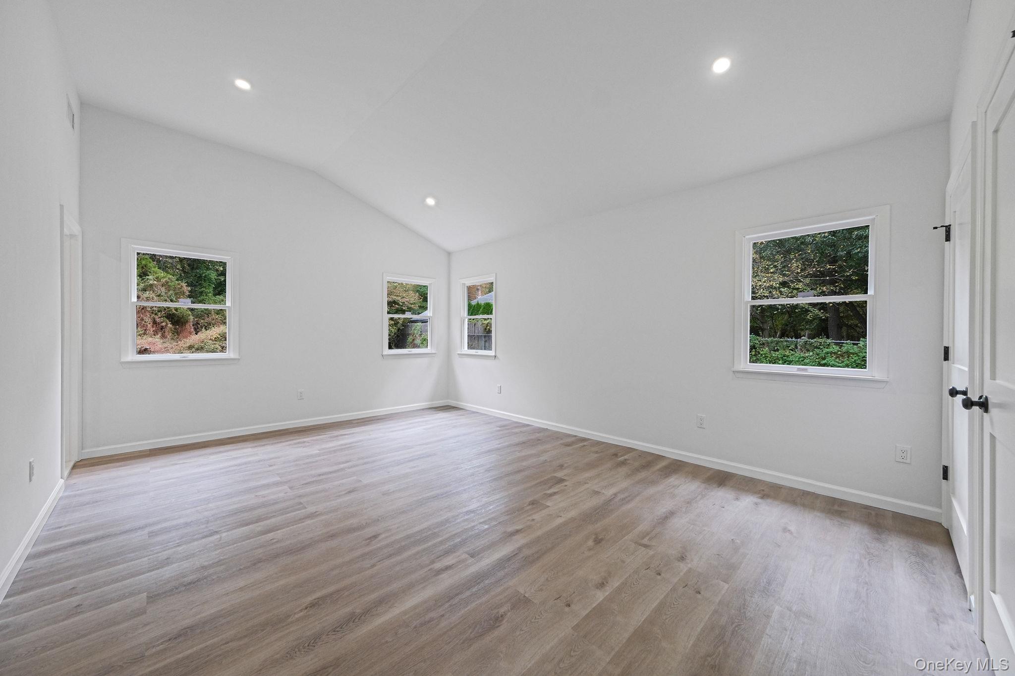 11 Wildwood Road, Ridge, NY 11961