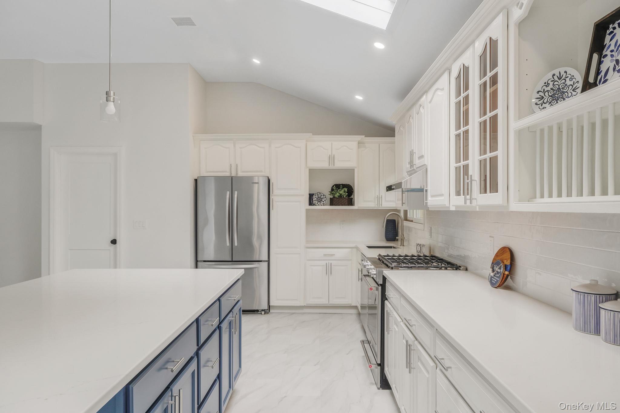 11 Wildwood Road, Ridge, NY 11961