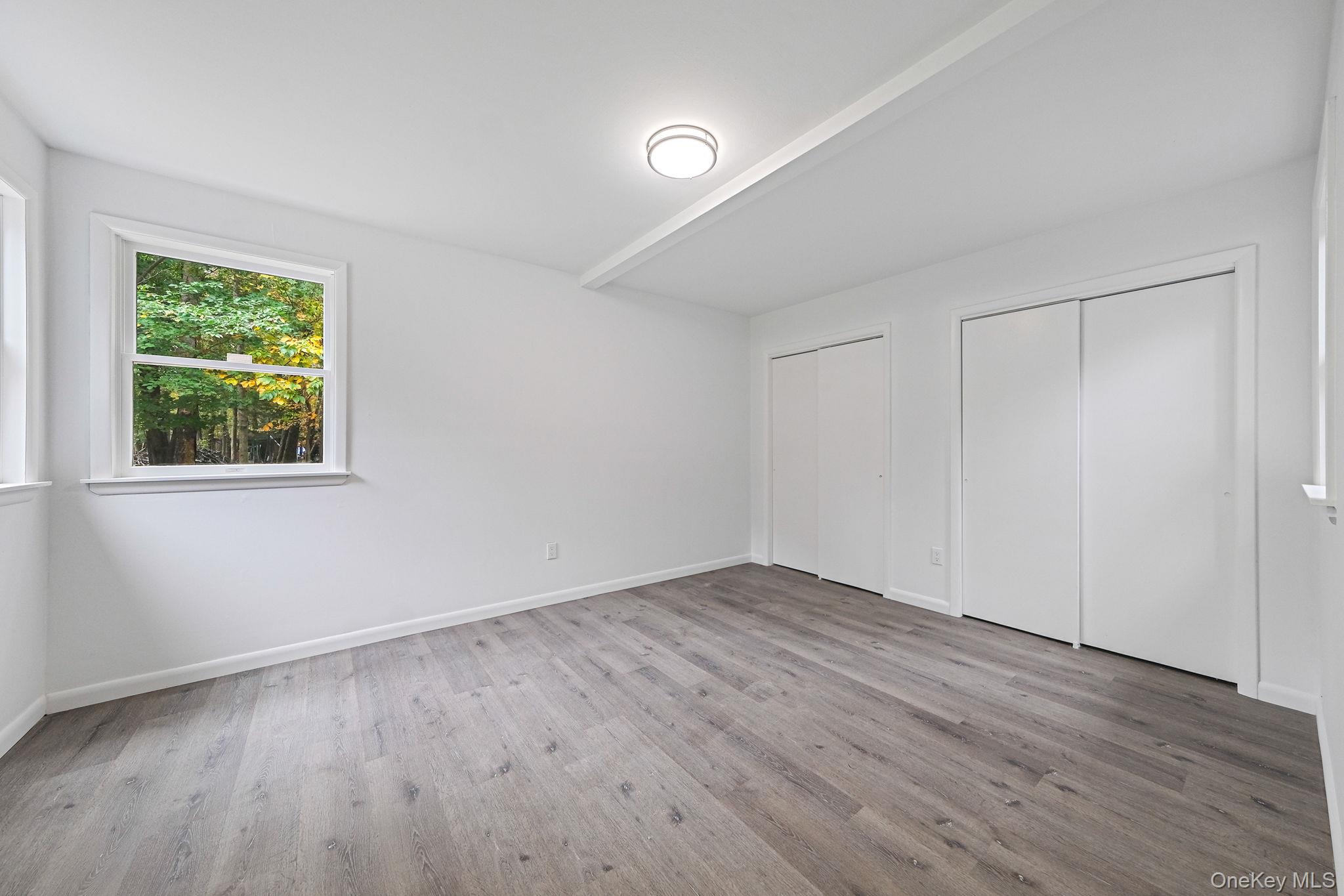 11 Wildwood Road, Ridge, NY 11961