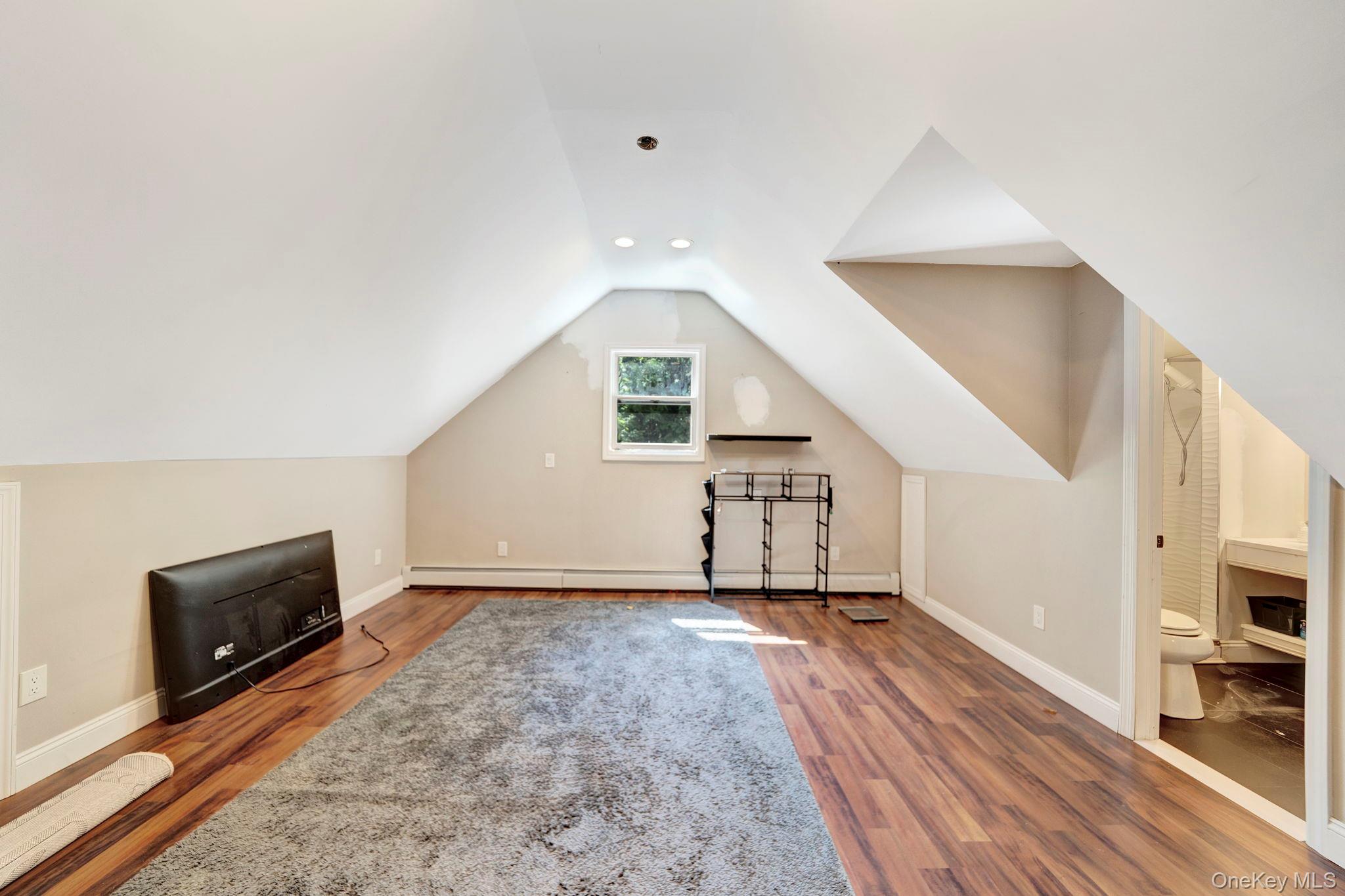 26 Lindner, Smithtown, NY 11787