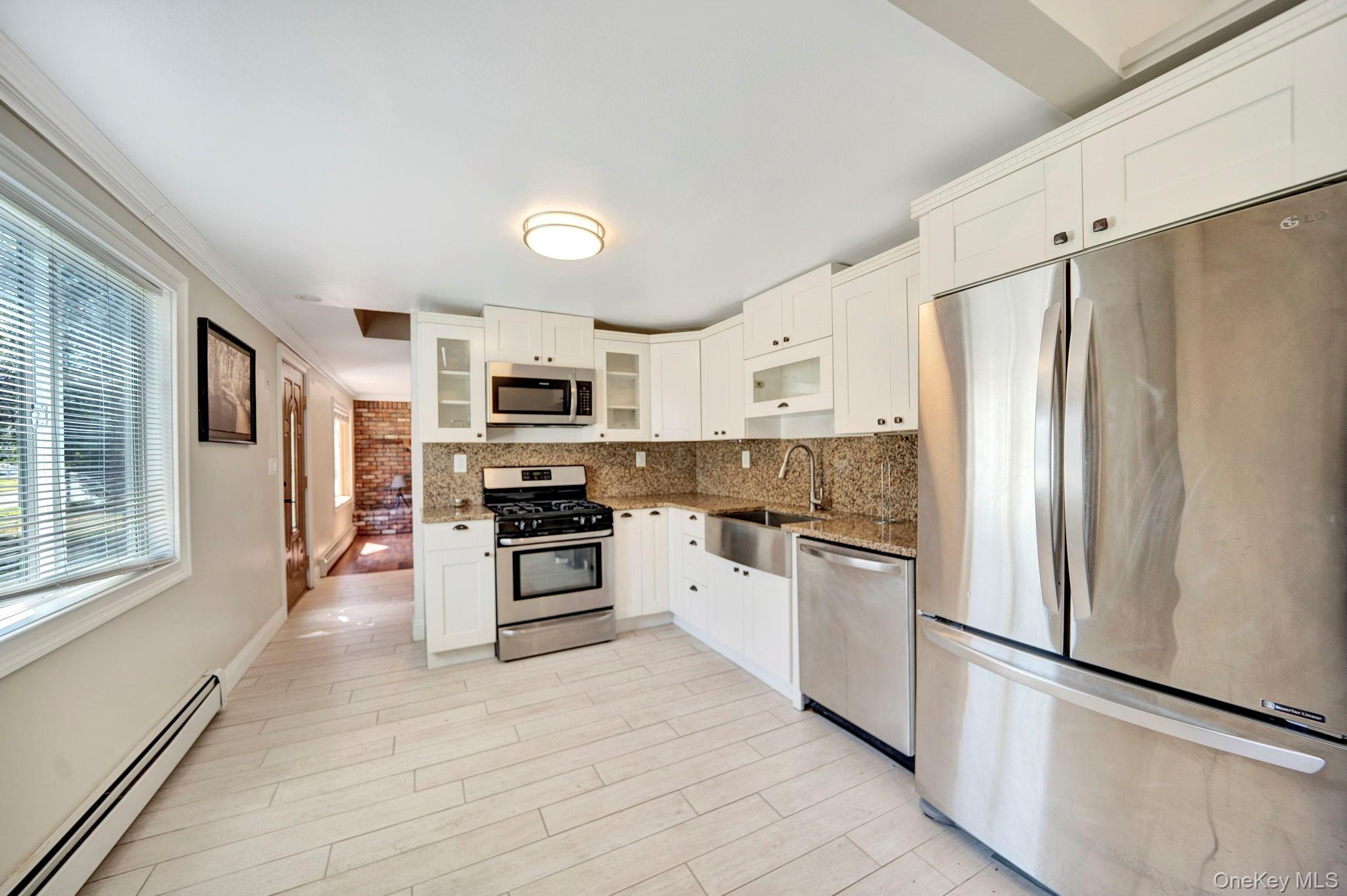 26 Lindner, Smithtown, NY 11787