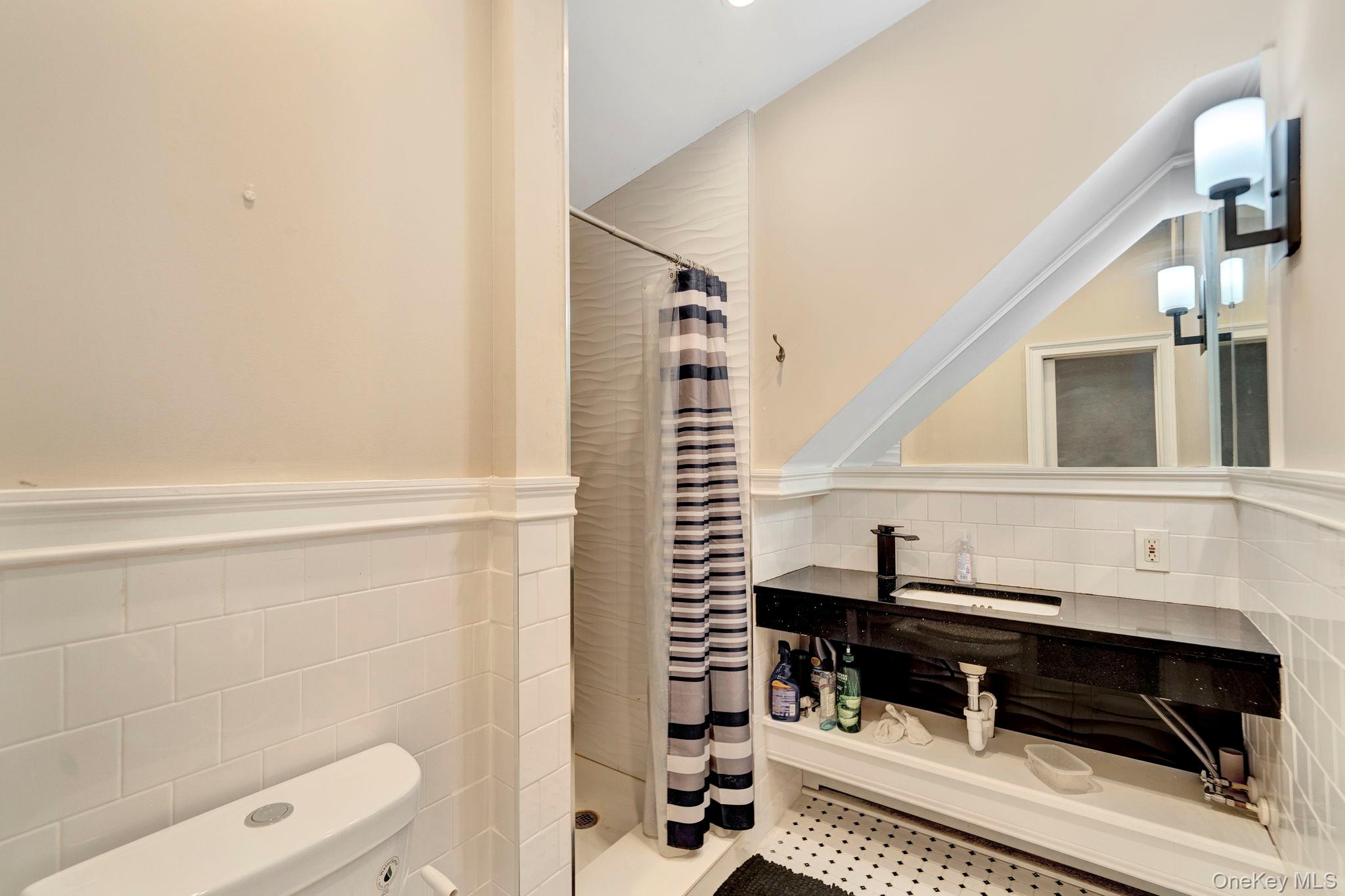 26 Lindner, Smithtown, NY 11787