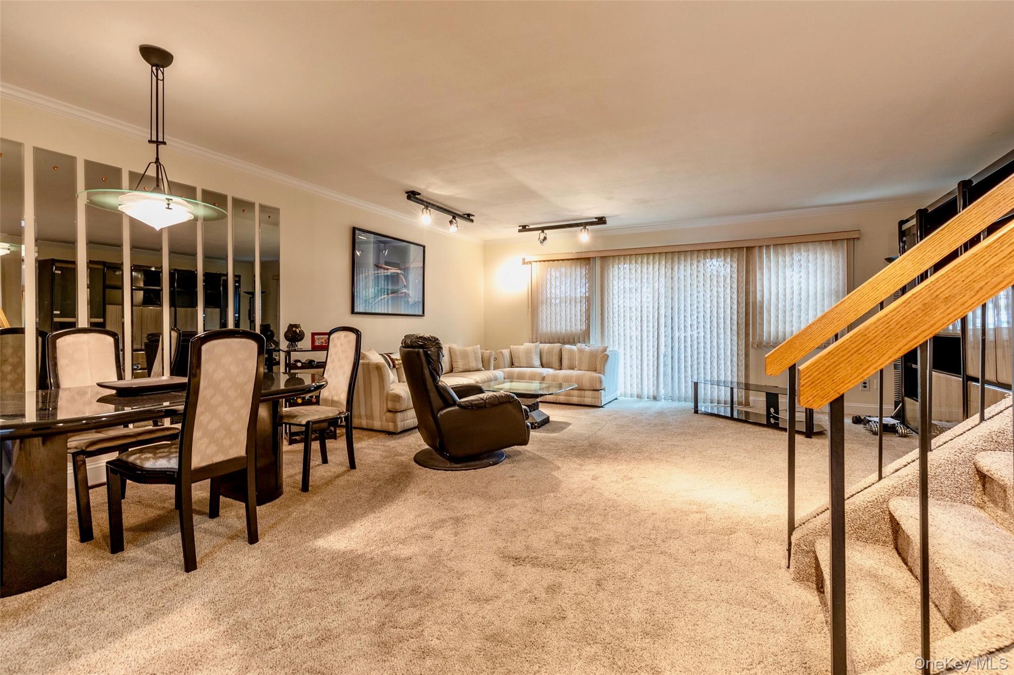 280 Franklin Avenue # 11, Franklin Square, NY 11010