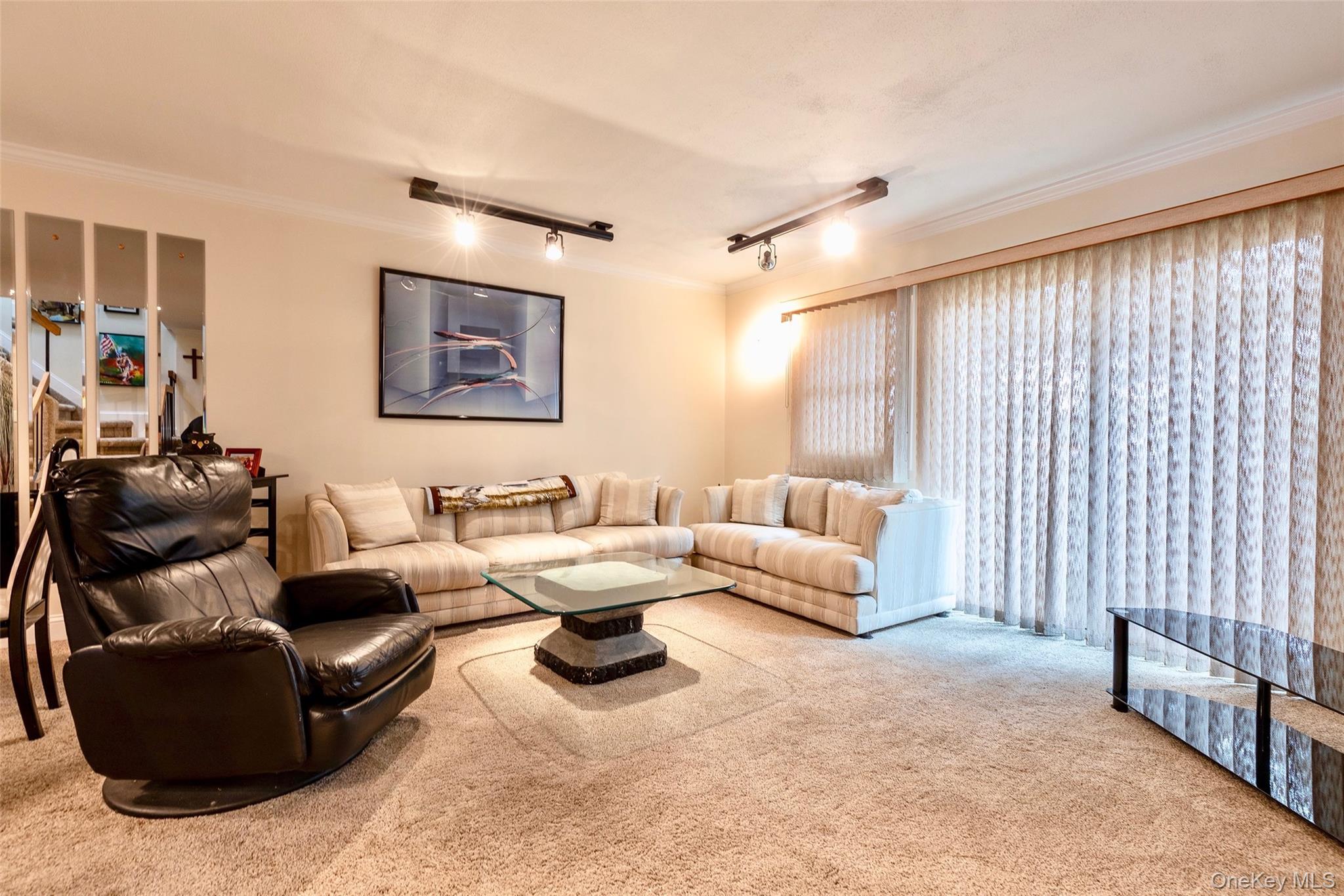 280 Franklin Avenue # 11, Franklin Square, NY 11010