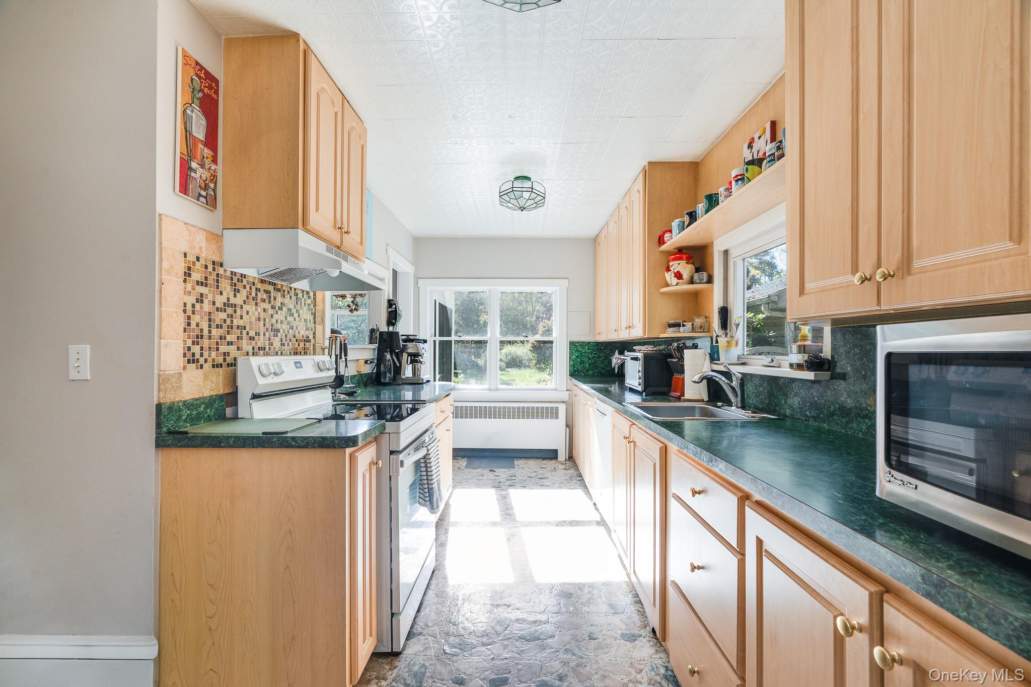 553 Hosner Mountain Road, Stormville, NY 12582