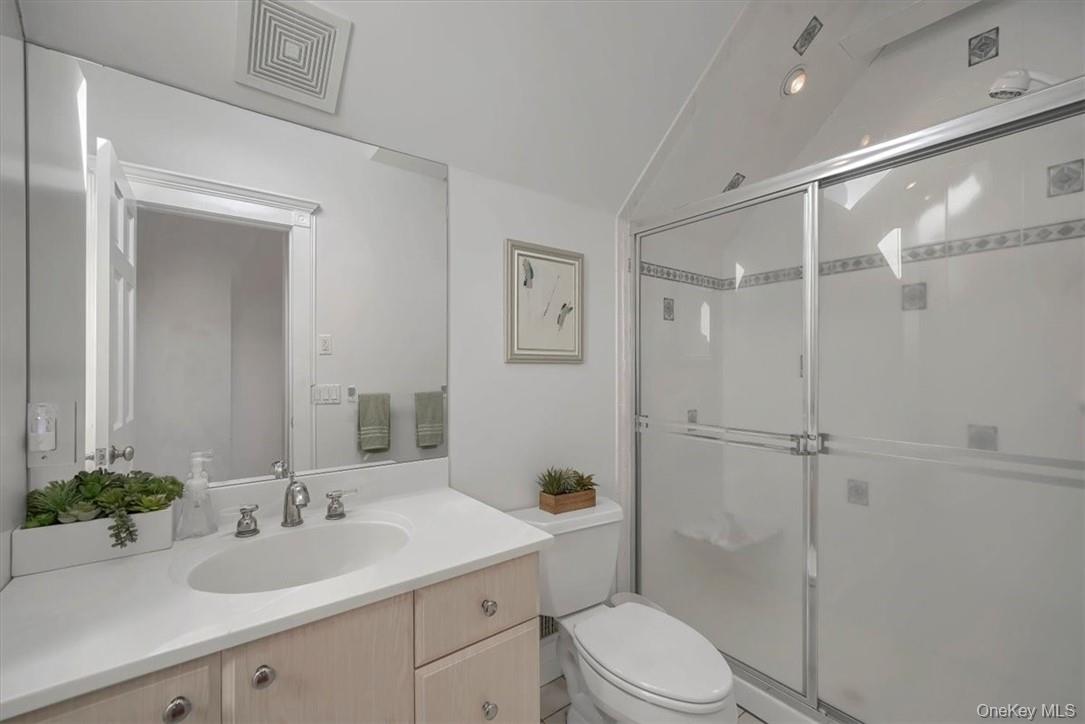 10 High Tor Road, New City, NY 10956