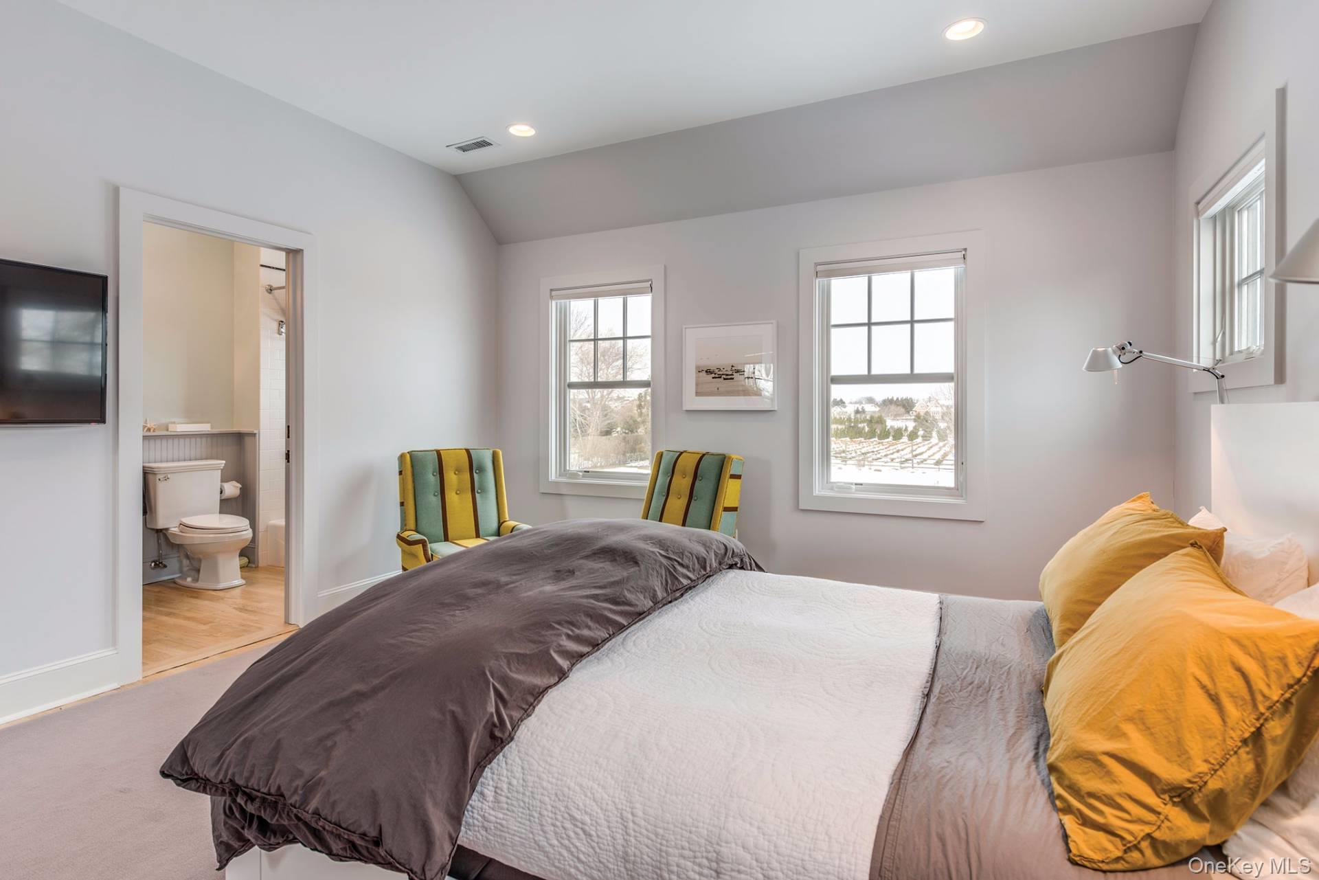 379 Mitchell Lane, Bridgehampton, NY 11932