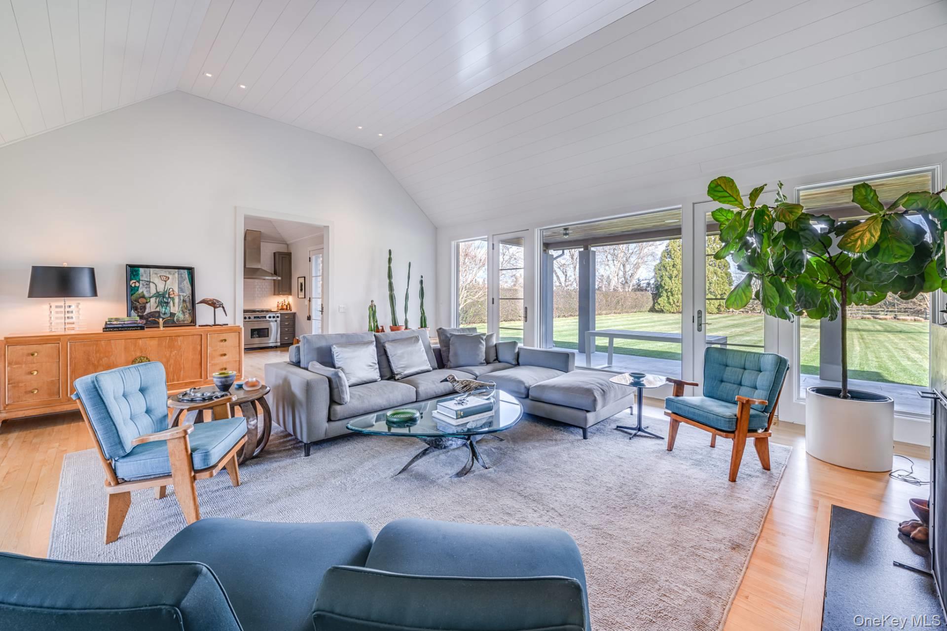 379 Mitchell Lane, Bridgehampton, NY 11932