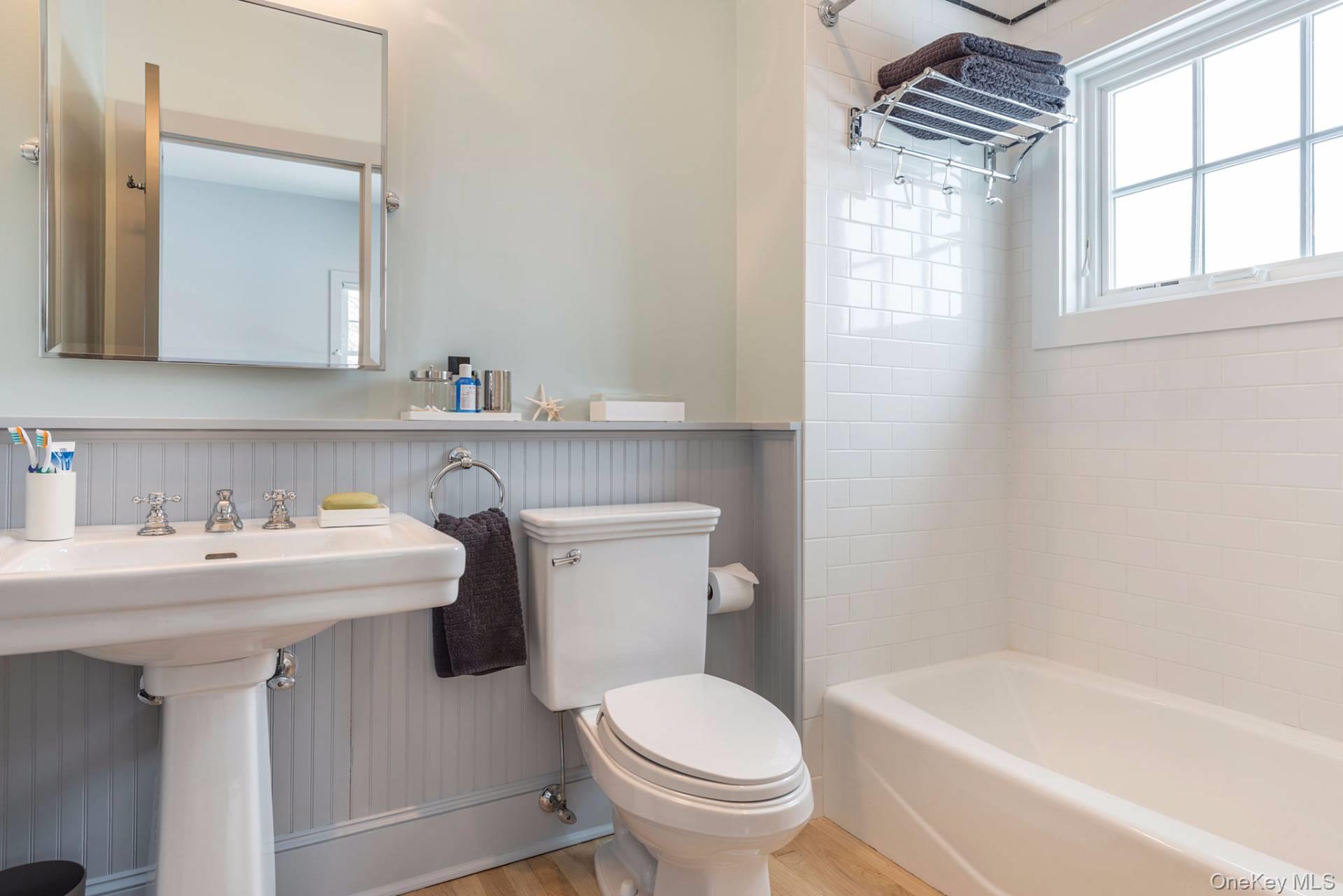 379 Mitchell Lane, Bridgehampton, NY 11932