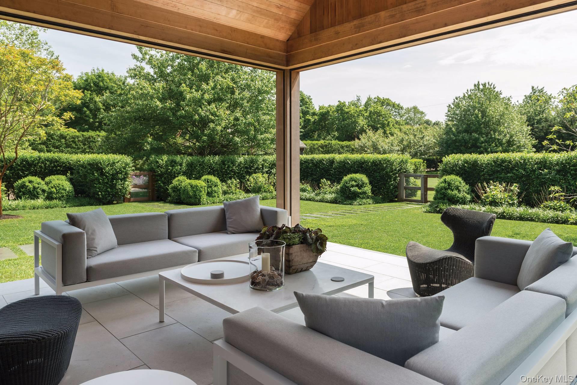 379 Mitchell Lane, Bridgehampton, NY 11932