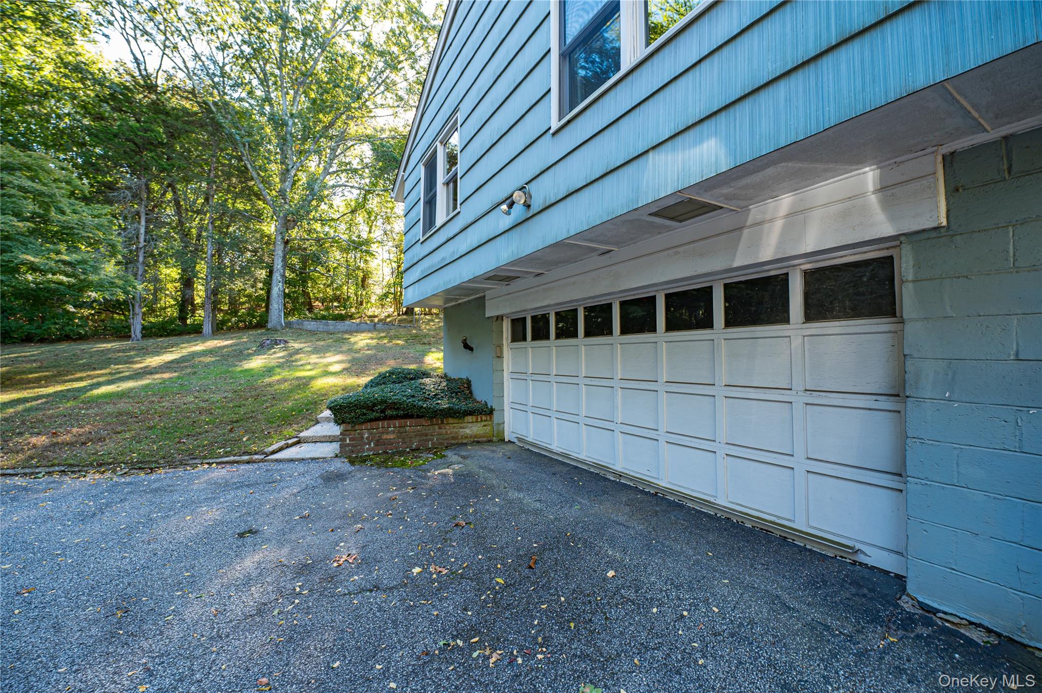 562 Old Bridge Road, Northport, NY 11768