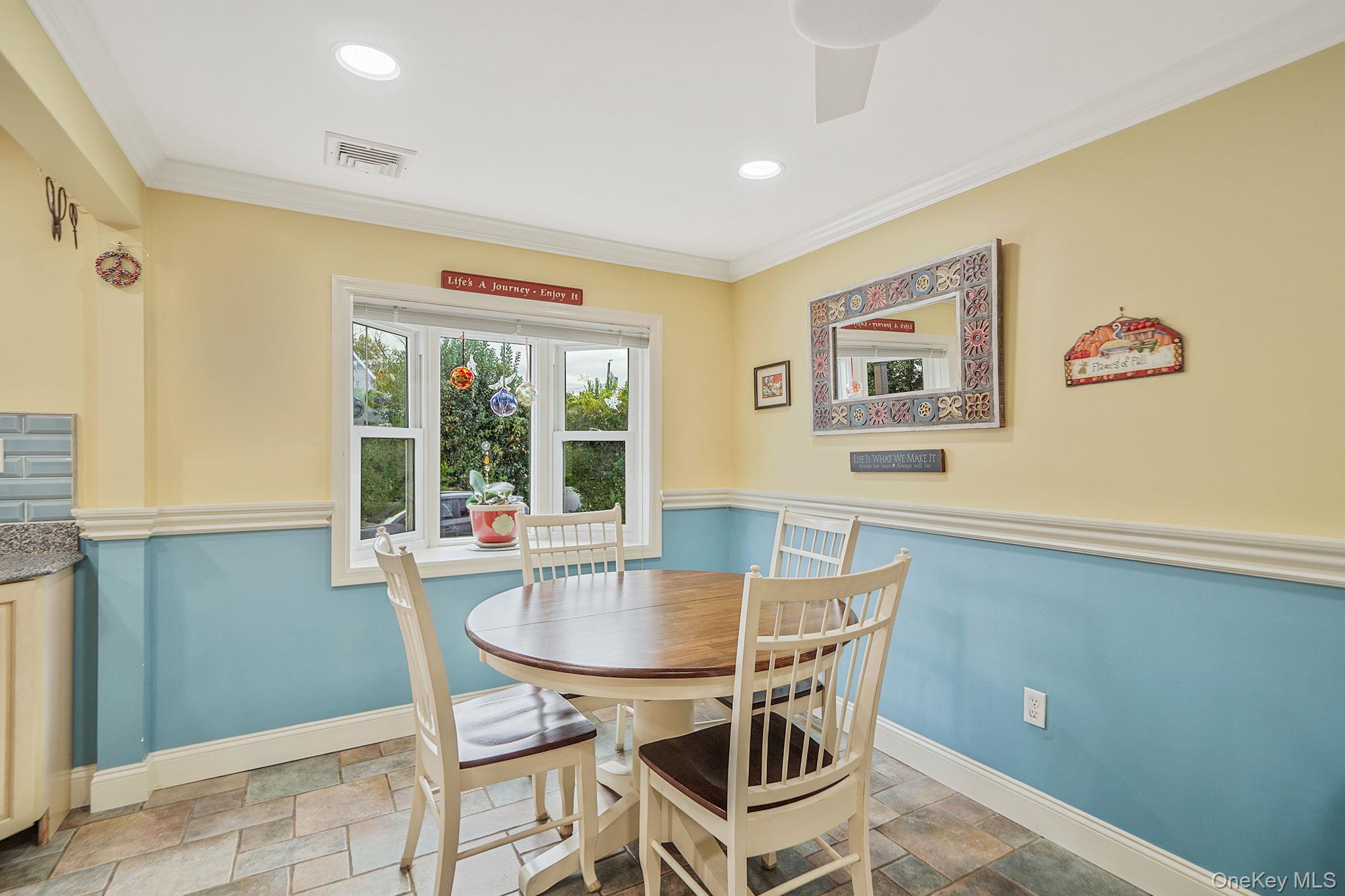 430 14th Street, West Babylon, NY 11704