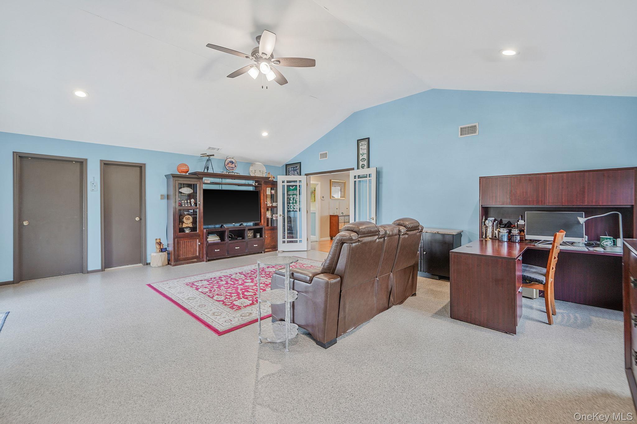 430 14th Street, West Babylon, NY 11704