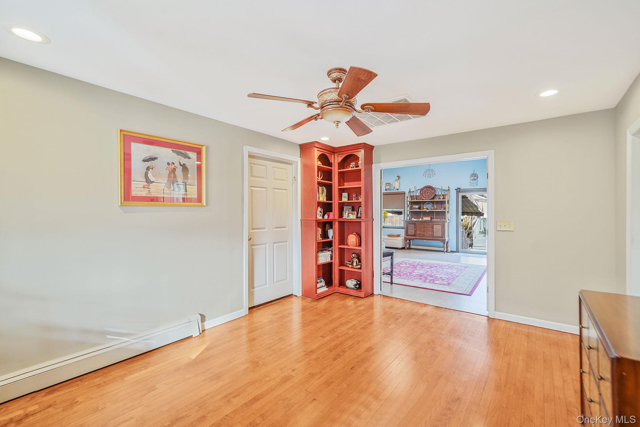 430 14th Street, West Babylon, NY 11704