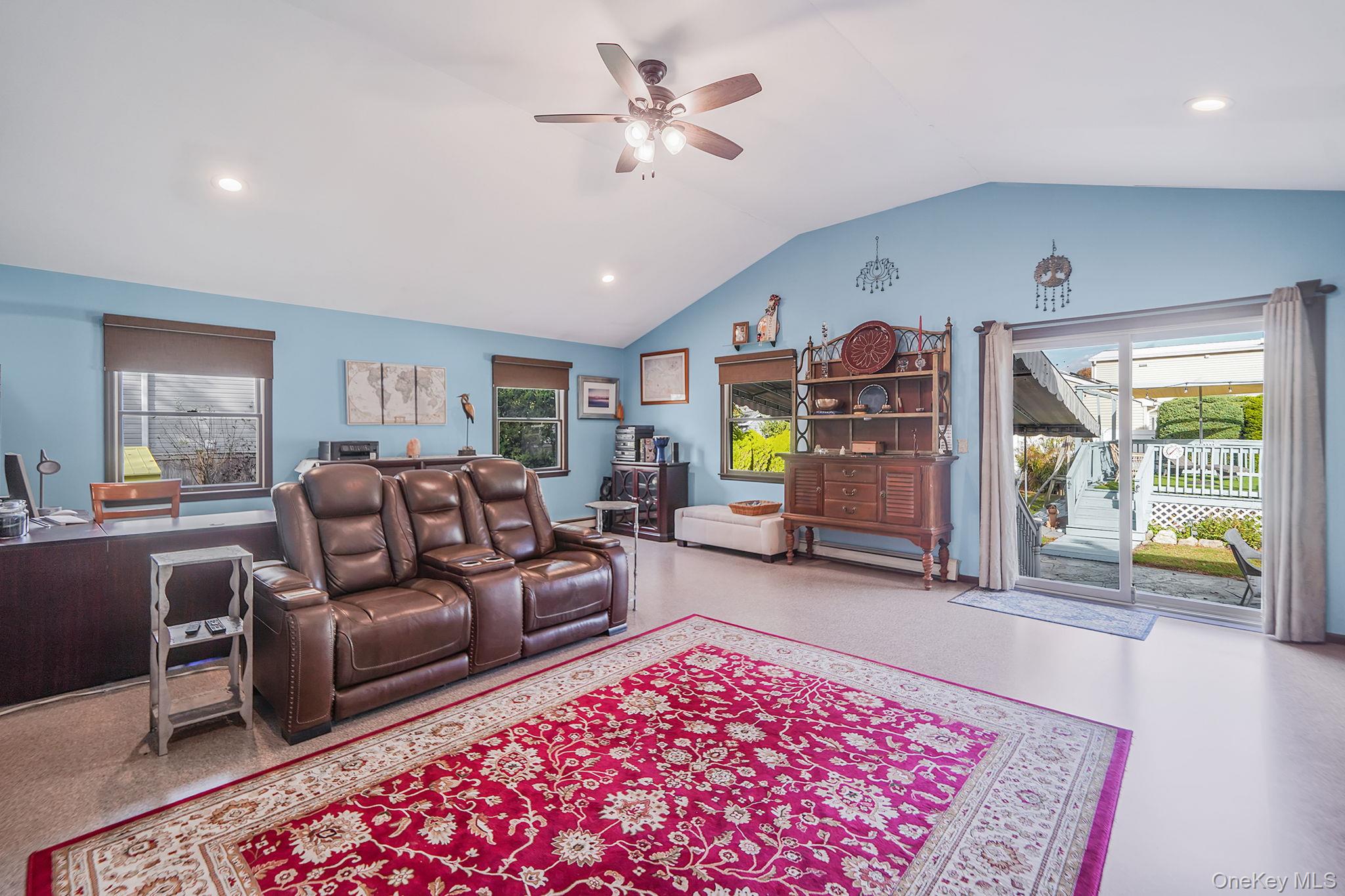 430 14th Street, West Babylon, NY 11704