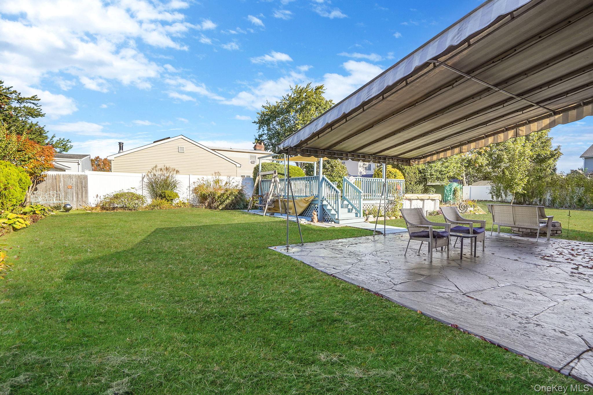 430 14th Street, West Babylon, NY 11704